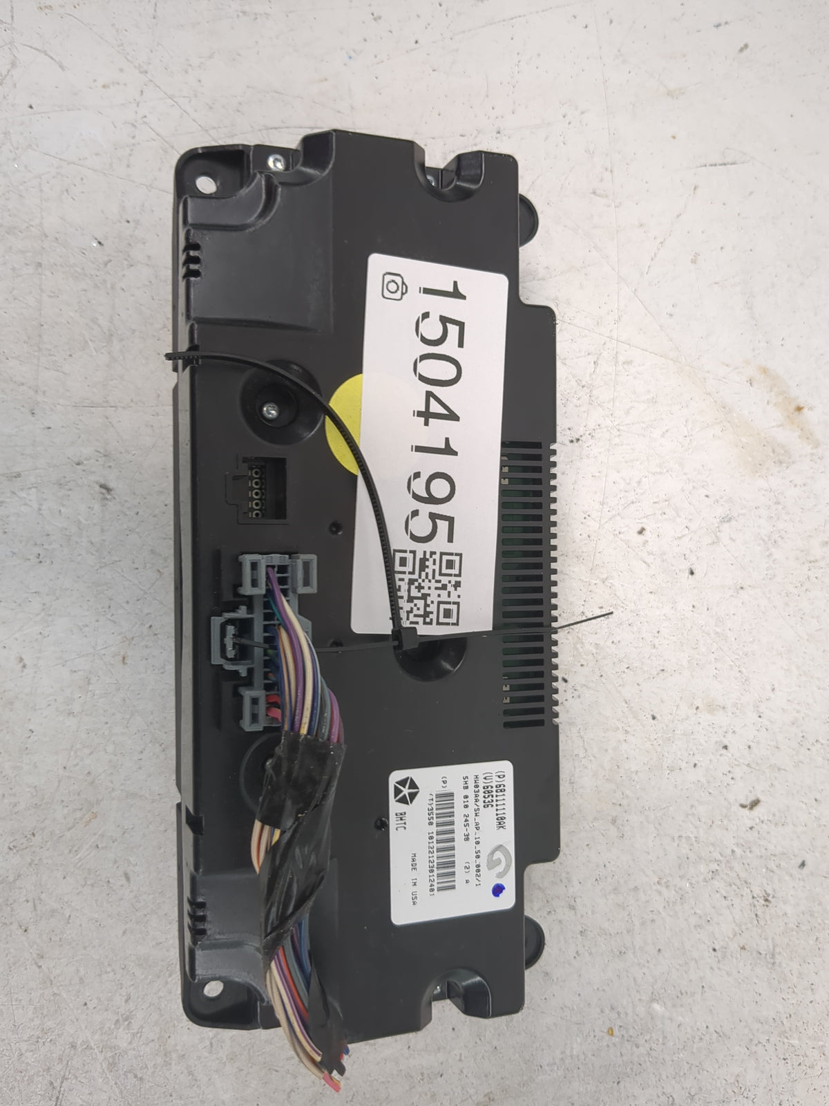 2011-2013 Jeep Grand Cherokee Climate Control Module Temperature AC/Heater Replacement Fits OEM Used Auto Parts - Oemusedaut