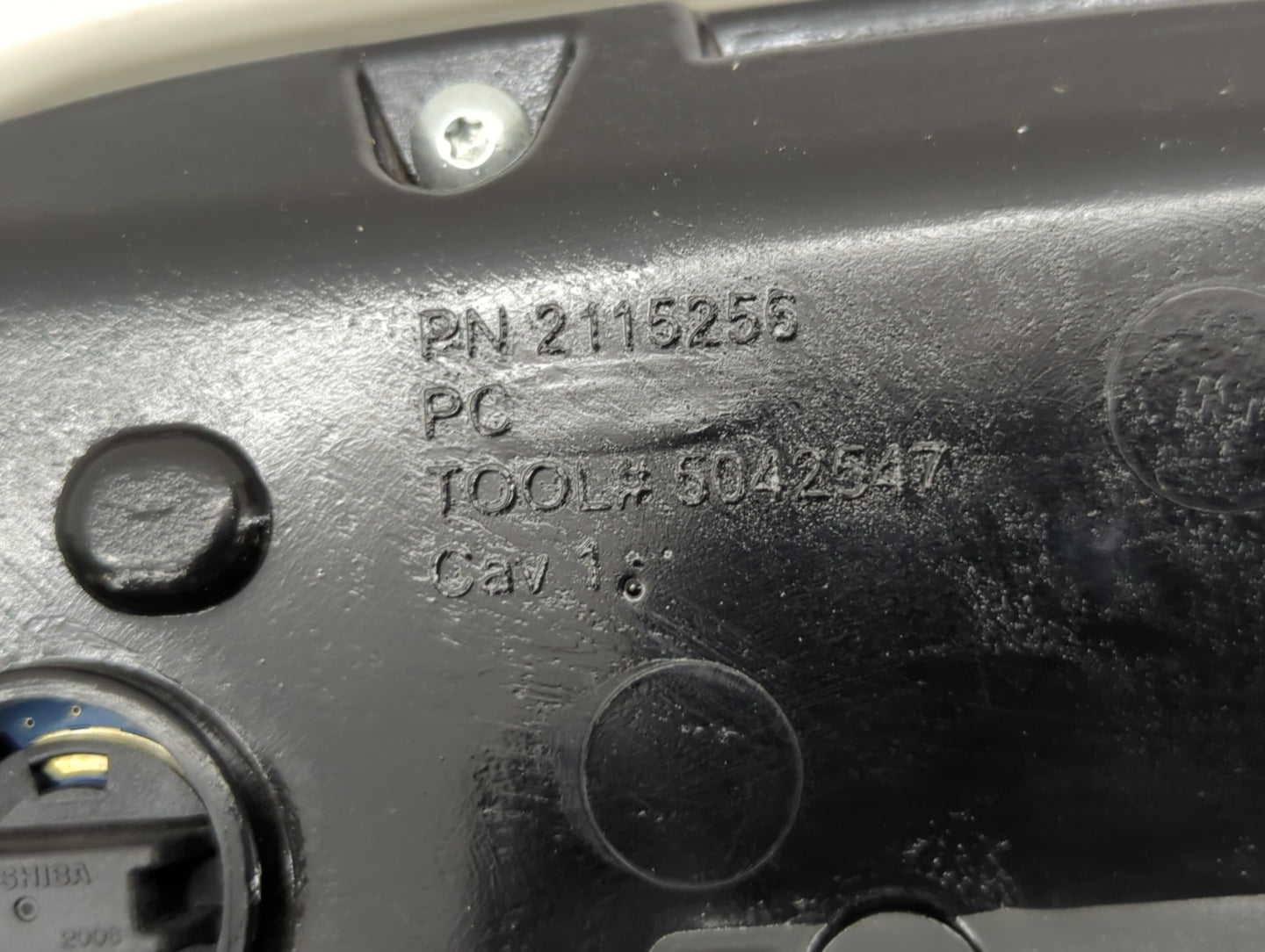 2011-2022 Jeep Grand Cherokee Overhead Roof Console Grey - Oemusedautoparts1.com