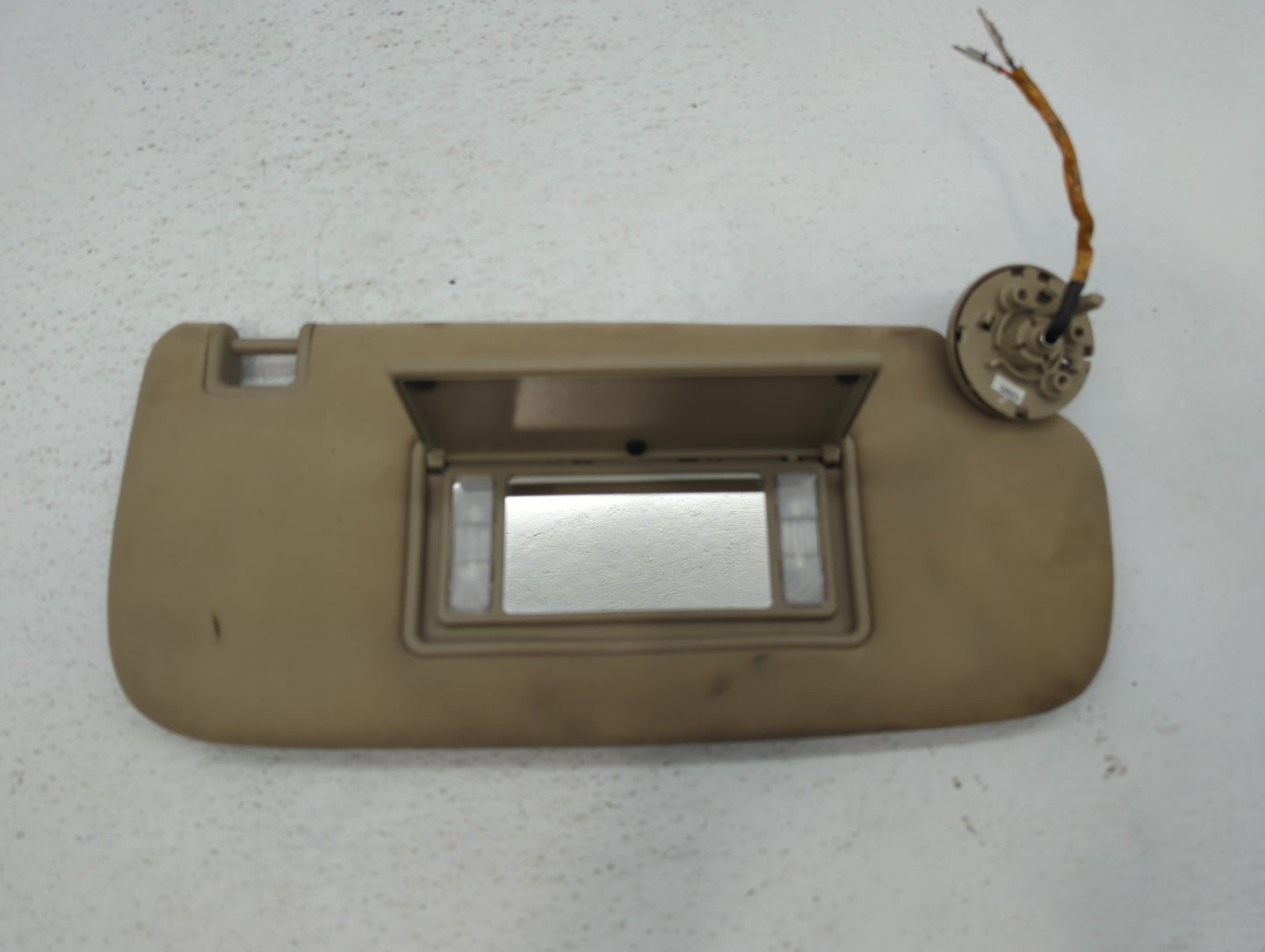 2011-2013 Jeep Grand Cherokee Sun Visor Shade Replacement Passenger Right Mirror Fits OEM Used Auto Parts - Oemusedautoparts