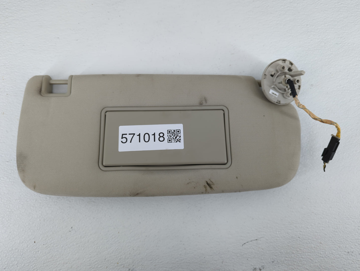 2011-2013 Jeep Grand Cherokee Sun Visor Shade Replacement Passenger Right Mirror Fits OEM Used Auto Parts - Oemusedautoparts