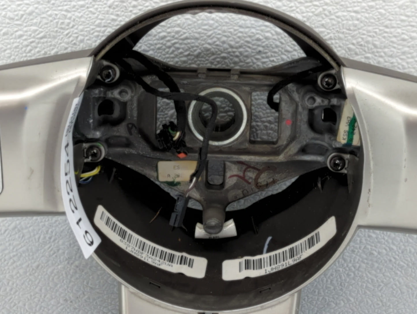 steering wheel - Oemusedautoparts1.com