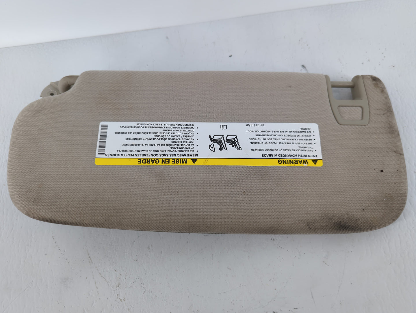 2011-2013 Jeep Grand Cherokee Sun Visor Shade Replacement Passenger Right Mirror Fits OEM Used Auto Parts - Oemusedautoparts