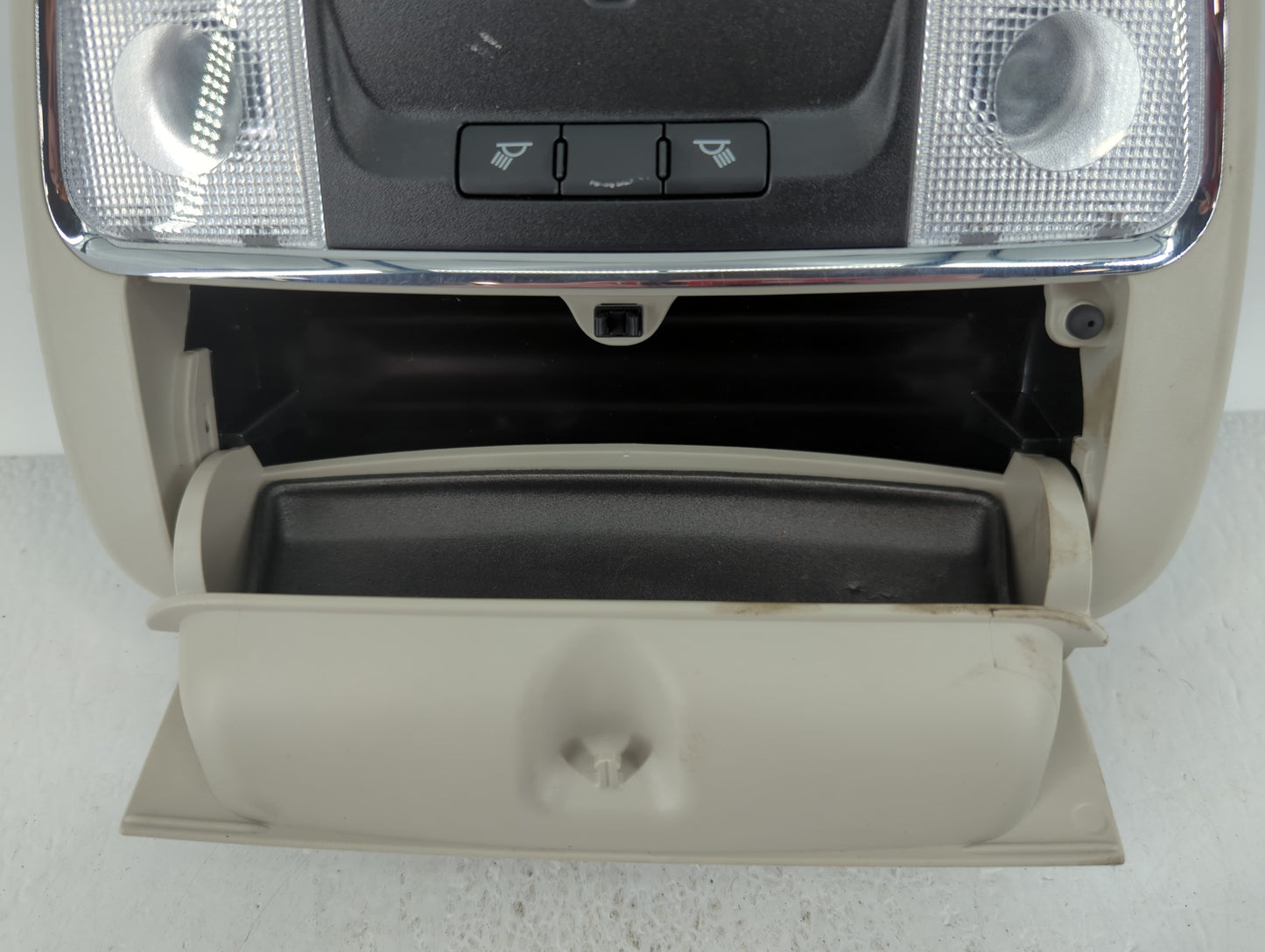 2012 Jeep Grand Cherokee Overhead Roof Console - Oemusedautoparts1.com