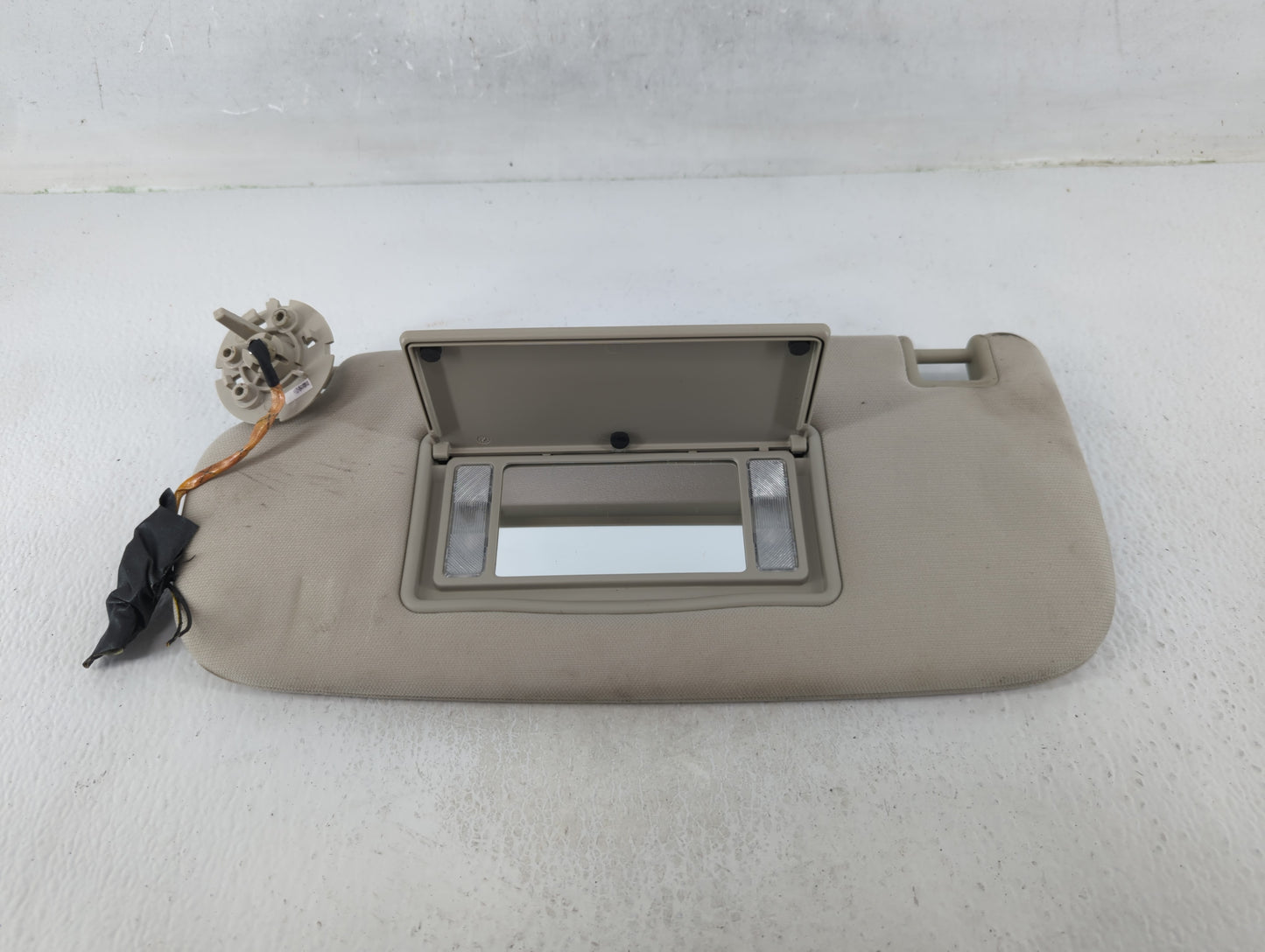 2011-2013 Jeep Grand Cherokee Sun Visor Shade Replacement Passenger Right Mirror Fits OEM Used Auto Parts - Oemusedautoparts