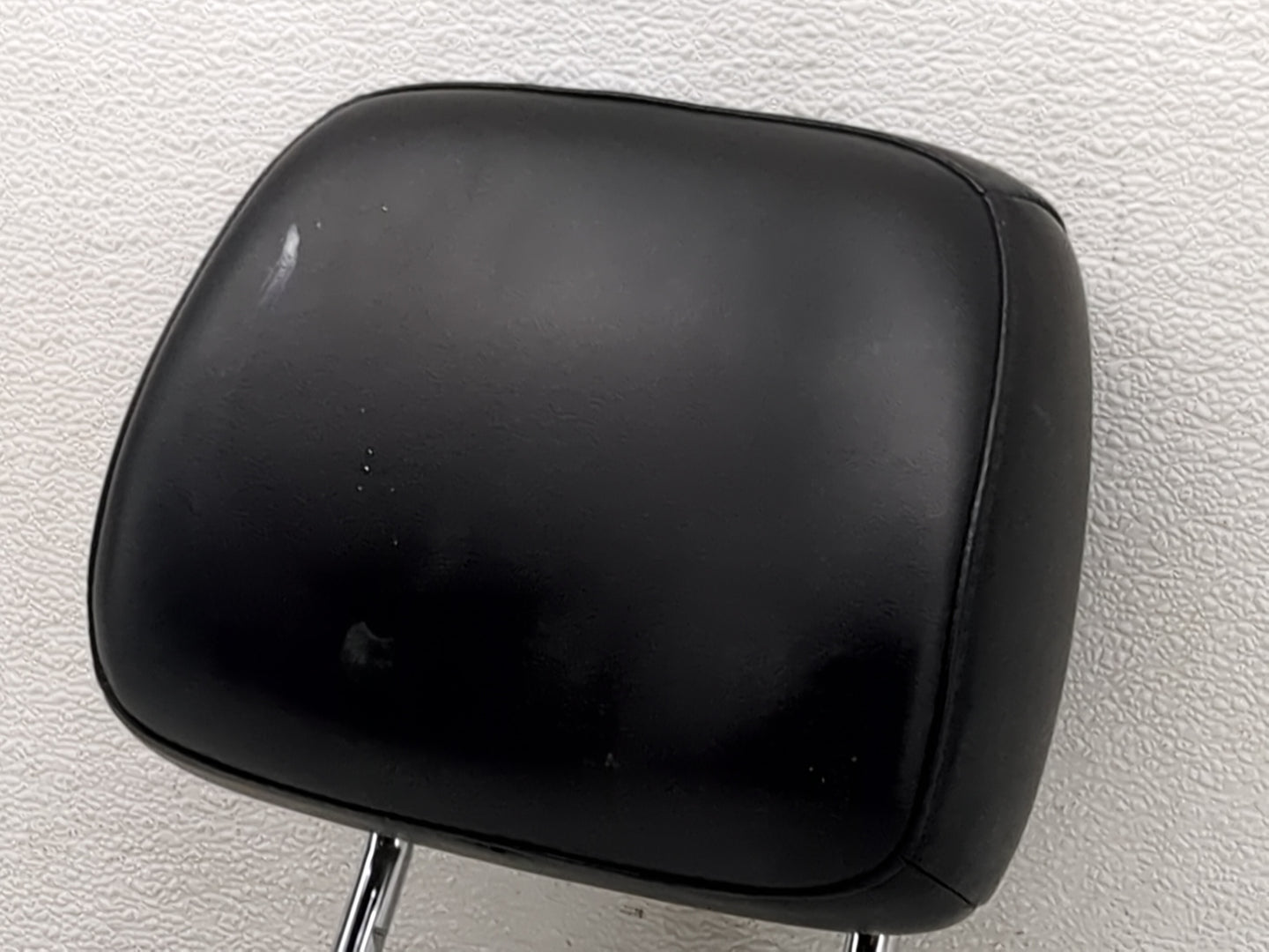 2011-2012 Jeep Grand Cherokee Headrest Head Rest Front Driver Seat Black 680234 - Oemusedautoparts1.com
