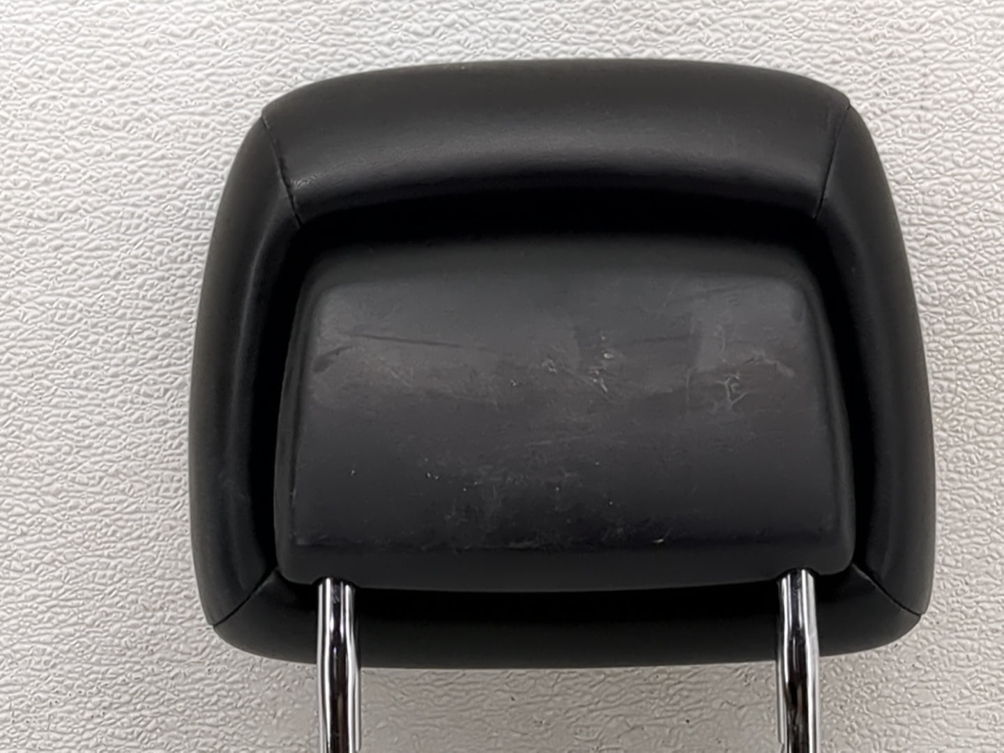 2011-2012 Jeep Grand Cherokee Headrest Head Rest Front Driver Seat Black 680234 - Oemusedautoparts1.com