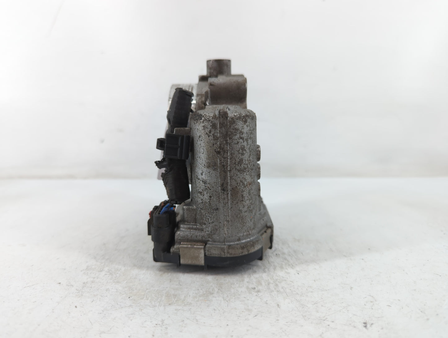 2011-2022 Jeep Grand Cherokee Throttle Body P/N:0 280 750 570 0518439AC Fits OEM Used Auto Parts - Oemusedautoparts1.com