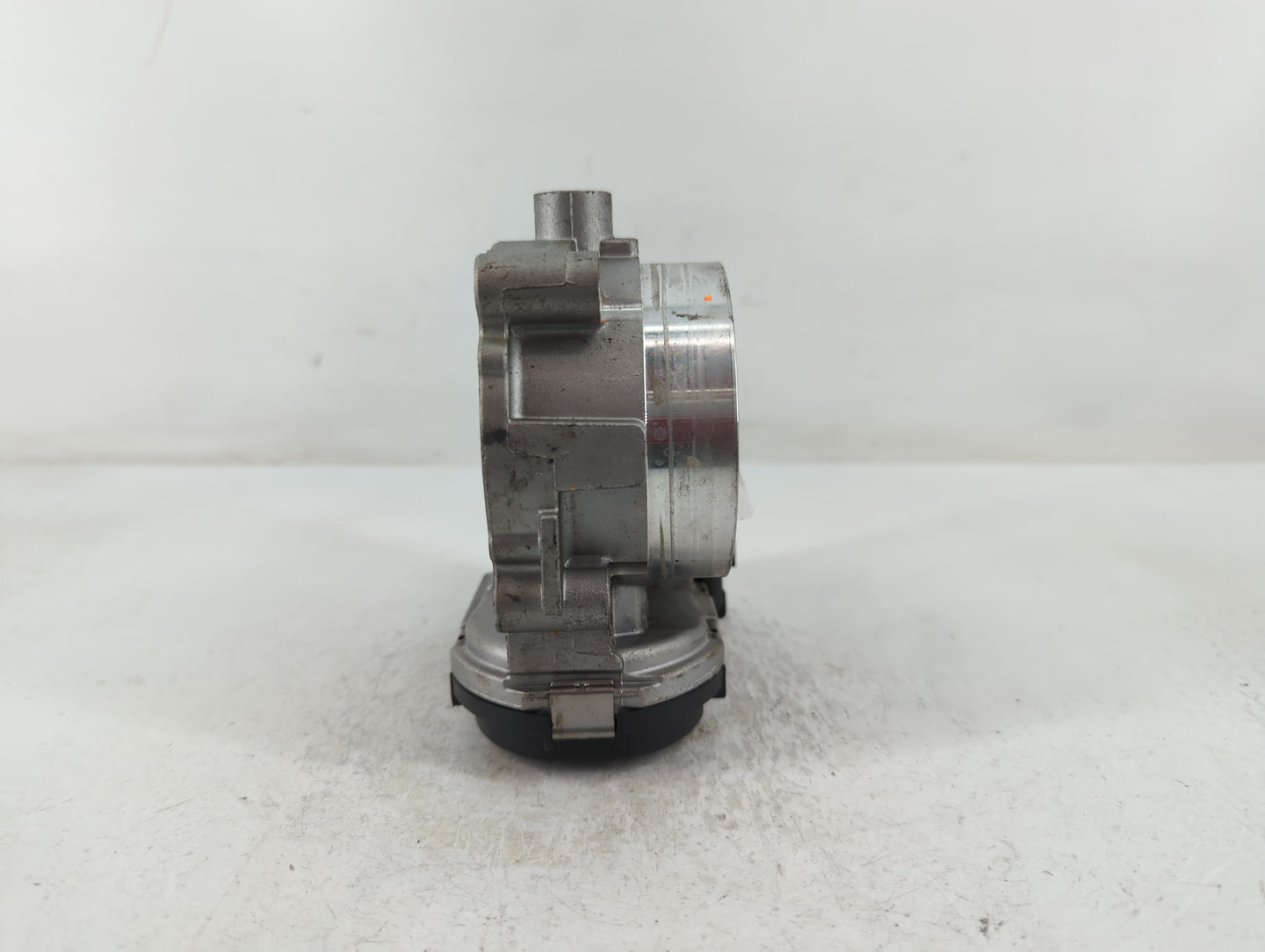 2011-2022 Jeep Grand Cherokee Throttle Body P/N:0 280 750 570 0518439AC Fits OEM Used Auto Parts - Oemusedautoparts1.com