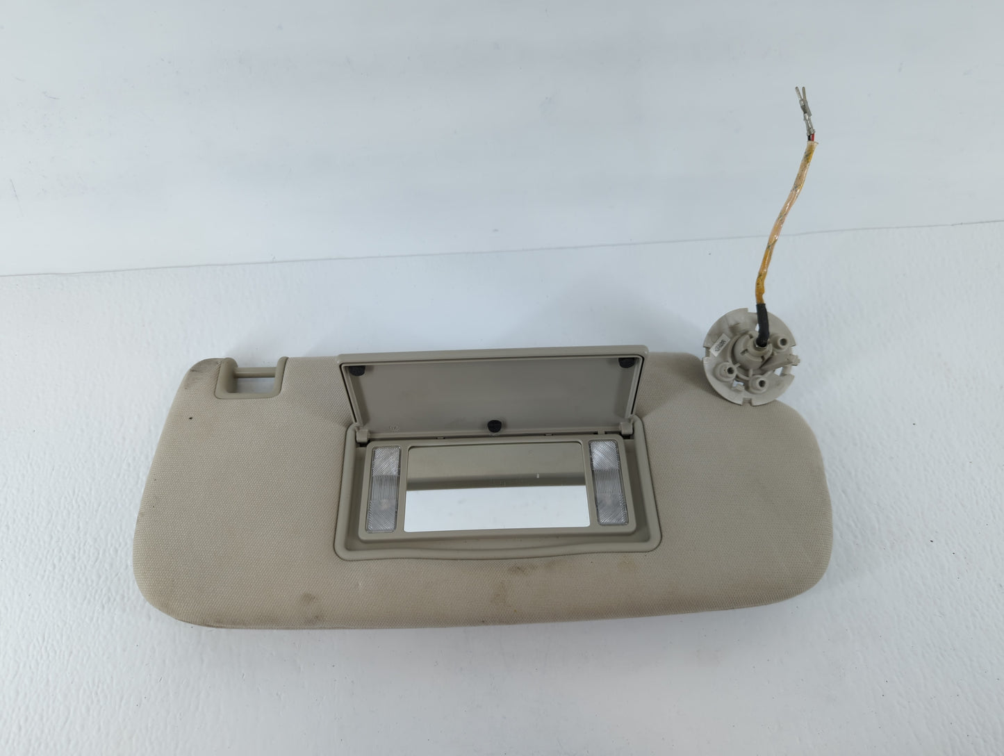 2011-2013 Jeep Grand Cherokee Sun Visor Shade Replacement Passenger Right Mirror Fits OEM Used Auto Parts - Oemusedautoparts