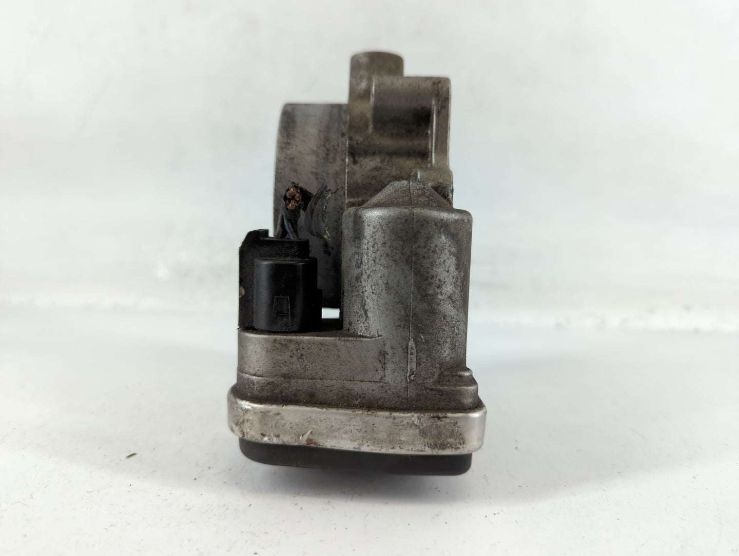 2011-2022 Jeep Grand Cherokee Throttle Body P/N:04591847AC A2C53099252 Fits OEM Used Auto Parts - Oemusedautoparts1.com