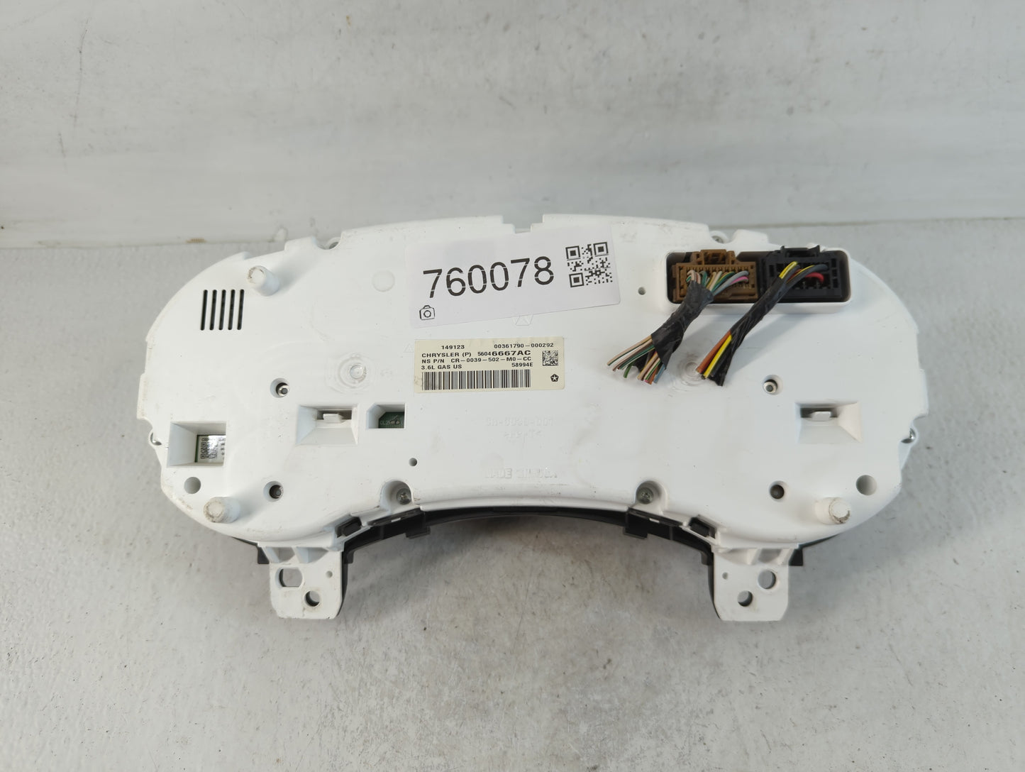 2012 Jeep Grand Cherokee Instrument Cluster Speedometer Gauges P/N:CR-0039-502-M0-CC Fits OEM Used Auto Parts - Oemusedautop