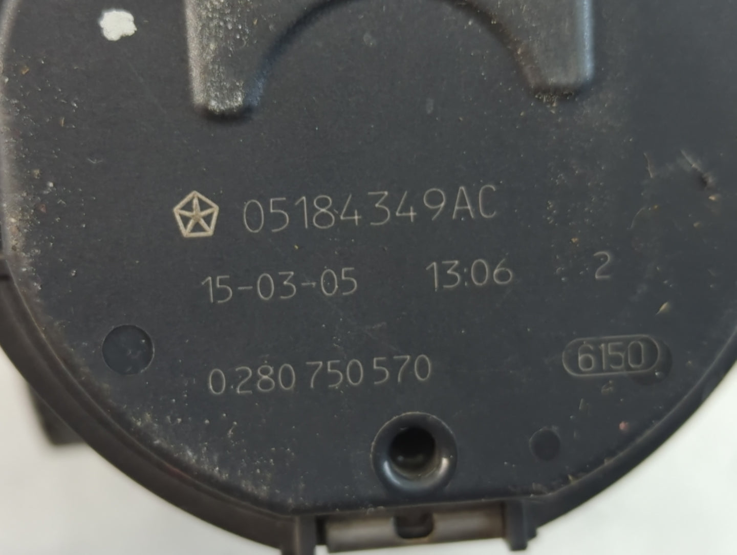 2011-2022 Jeep Grand Cherokee Throttle Body P/N:0 280 750 570 05184349AC Fits OEM Used Auto Parts - Oemusedautoparts1.com