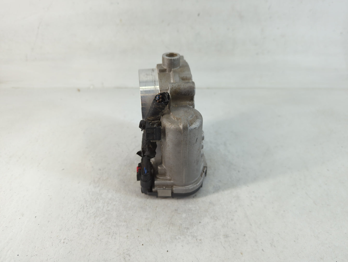 2011-2022 Jeep Grand Cherokee Throttle Body P/N:0 280 750 570 05184349AC Fits OEM Used Auto Parts - Oemusedautoparts1.com