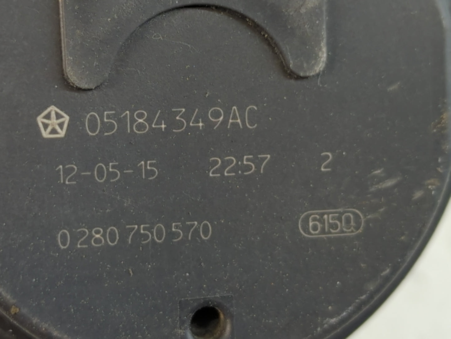 2011-2022 Jeep Grand Cherokee Throttle Body P/N:0 280 750 570 05184349AC Fits OEM Used Auto Parts - Oemusedautoparts1.com