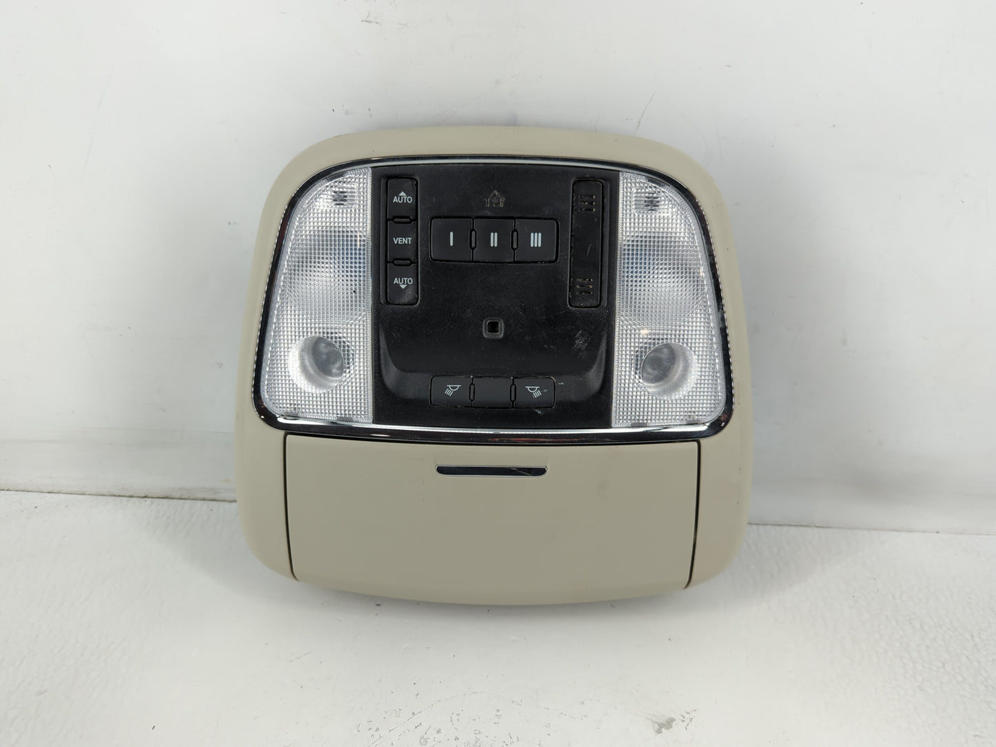 2011-2015 Jeep Grand Cherokee Overhead Roof Console 762403 - Oemusedautoparts1.com
