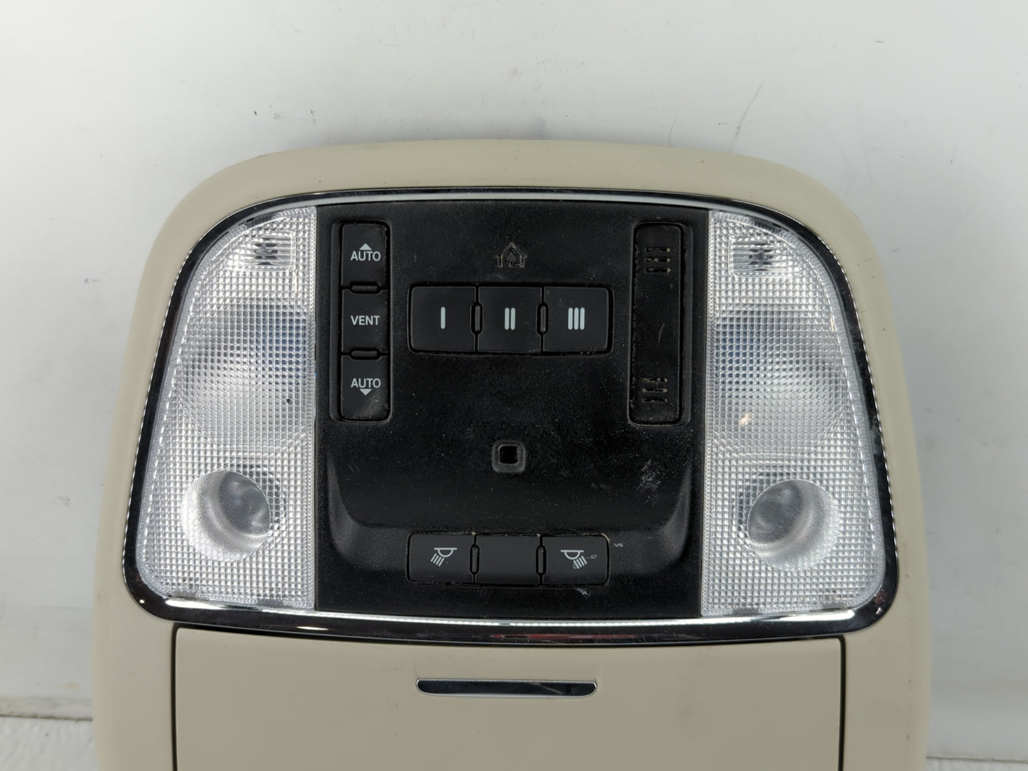 2011-2015 Jeep Grand Cherokee Overhead Roof Console 762403 - Oemusedautoparts1.com