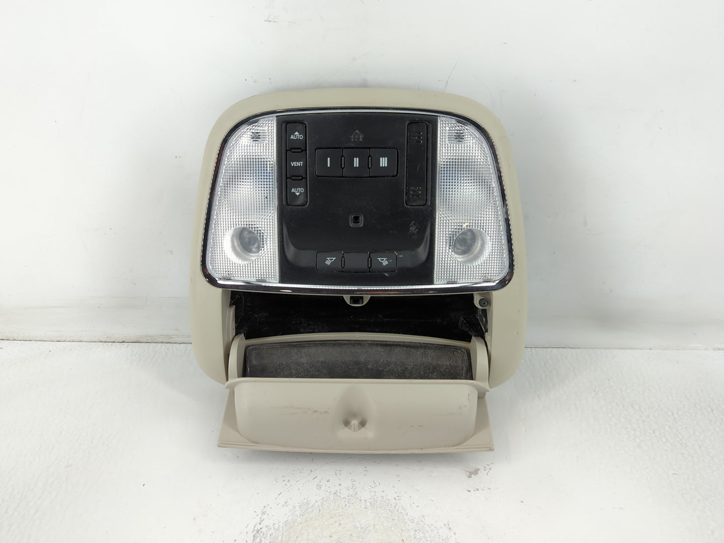 2011-2015 Jeep Grand Cherokee Overhead Roof Console 762403 - Oemusedautoparts1.com