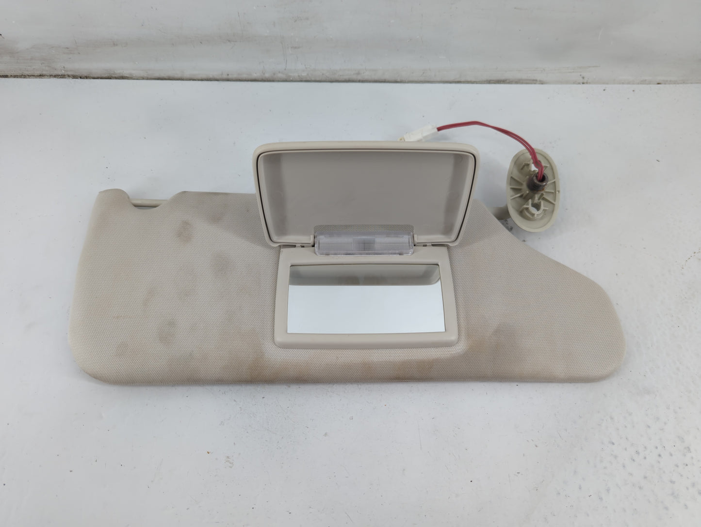 2008-2012 Jeep Liberty Sun Visor Shade Replacement Driver Left Mirror Fits Fits 2008 2009 2010 2011 2012 OEM Used Auto Parts