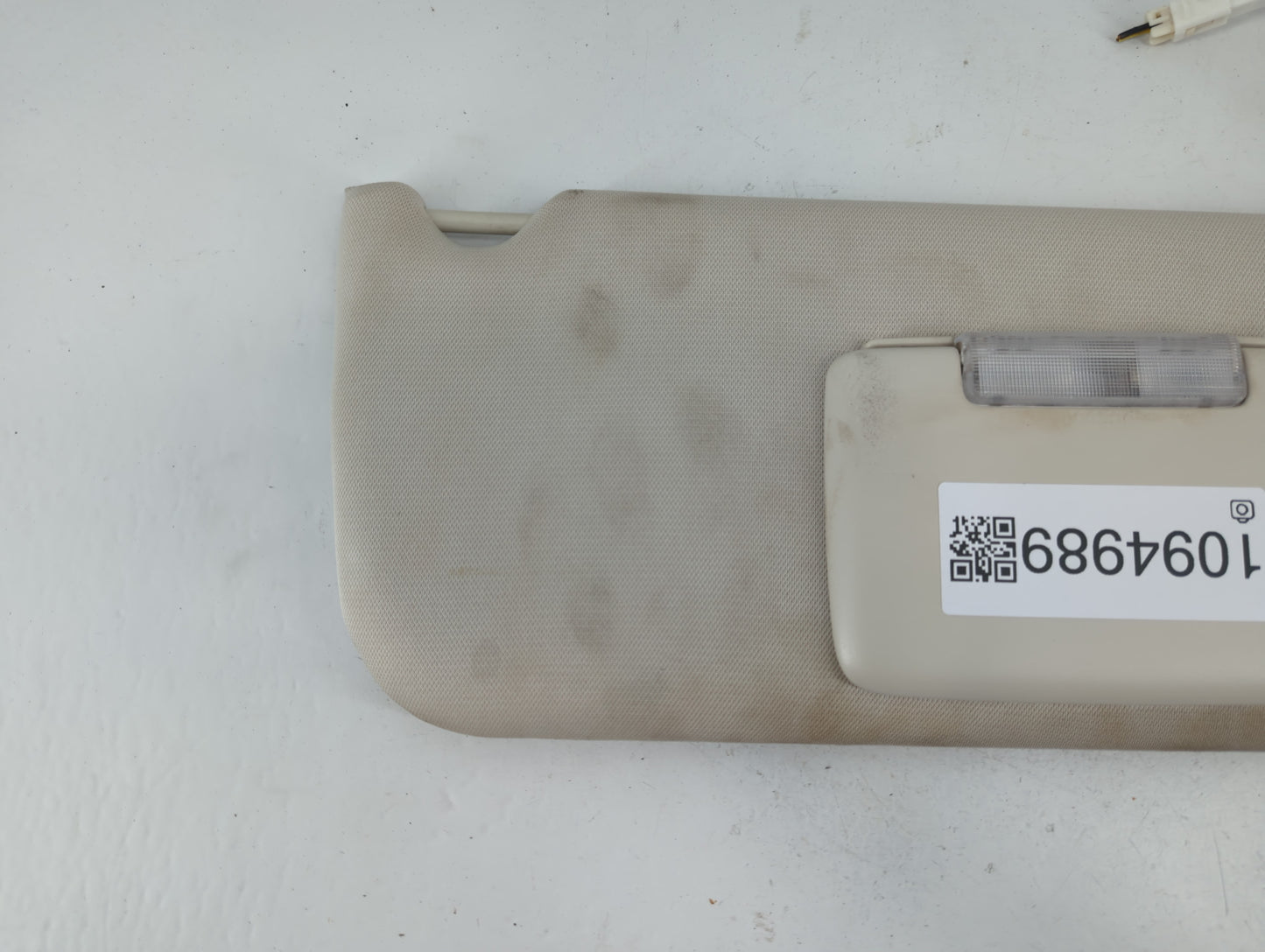 2008-2012 Jeep Liberty Sun Visor Shade Replacement Driver Left Mirror Fits Fits 2008 2009 2010 2011 2012 OEM Used Auto Parts