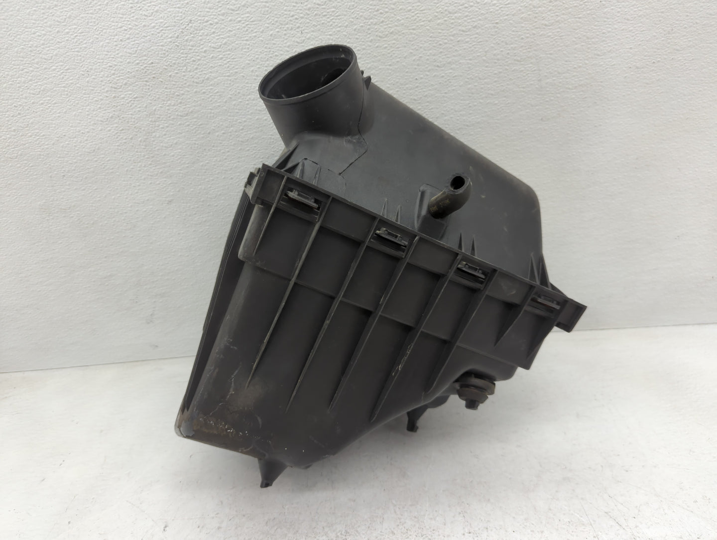 2008-2012 Jeep Liberty Air Cleaner Intake-duct Hose Tube - Oemusedautoparts1.com
