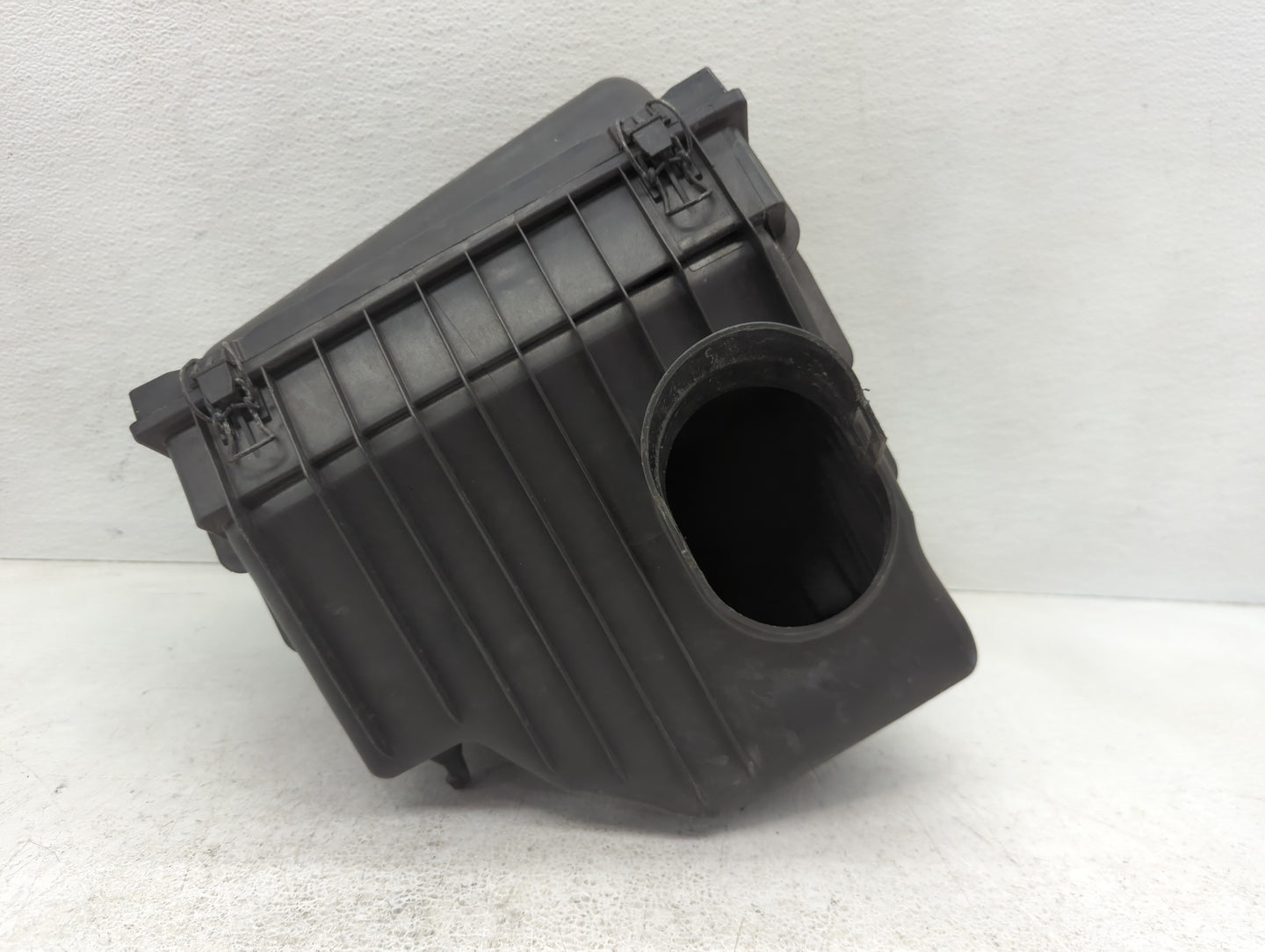 2008-2012 Jeep Liberty Air Cleaner Intake-duct Hose Tube - Oemusedautoparts1.com