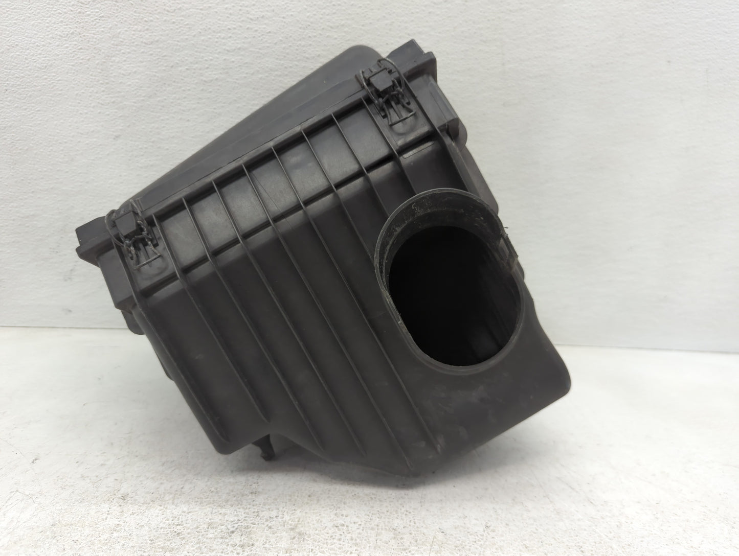 2008-2012 Jeep Liberty Air Cleaner Intake-duct Hose Tube - Oemusedautoparts1.com
