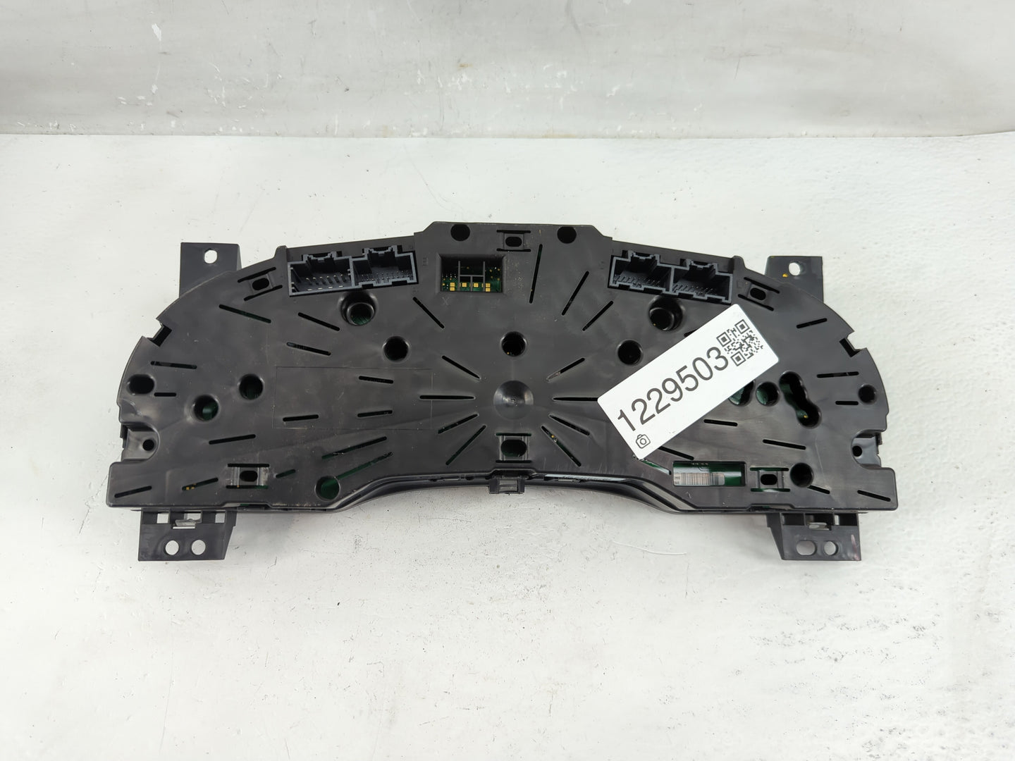 2012 Jeep Liberty Instrument Cluster Speedometer Gauges P/N:P05172921AE Fits OEM Used Auto Parts - Oemusedautoparts1.com