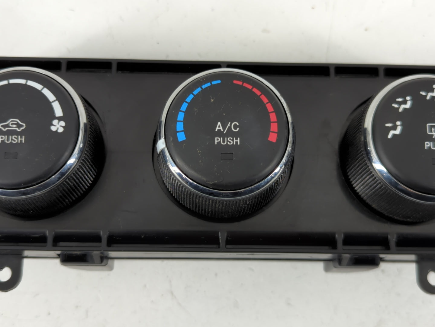 2010-2012 Jeep Liberty Climate Control Module Temperature AC/Heater Replacement P/N:P55111943AE Fits Fits 2010 2011 2012 OEM