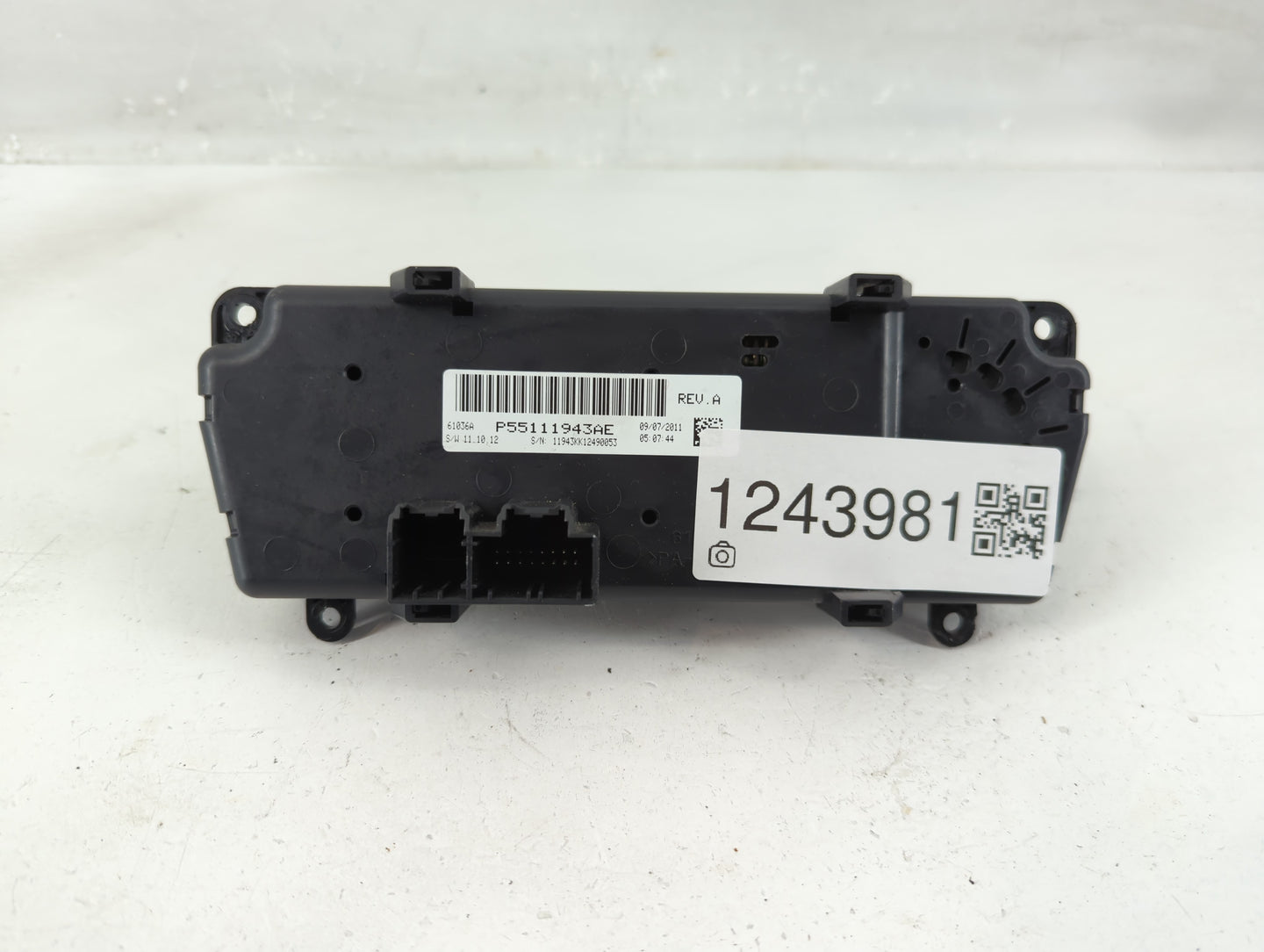 2010-2012 Jeep Liberty Climate Control Module Temperature AC/Heater Replacement P/N:P55111943AE Fits Fits 2010 2011 2012 OEM