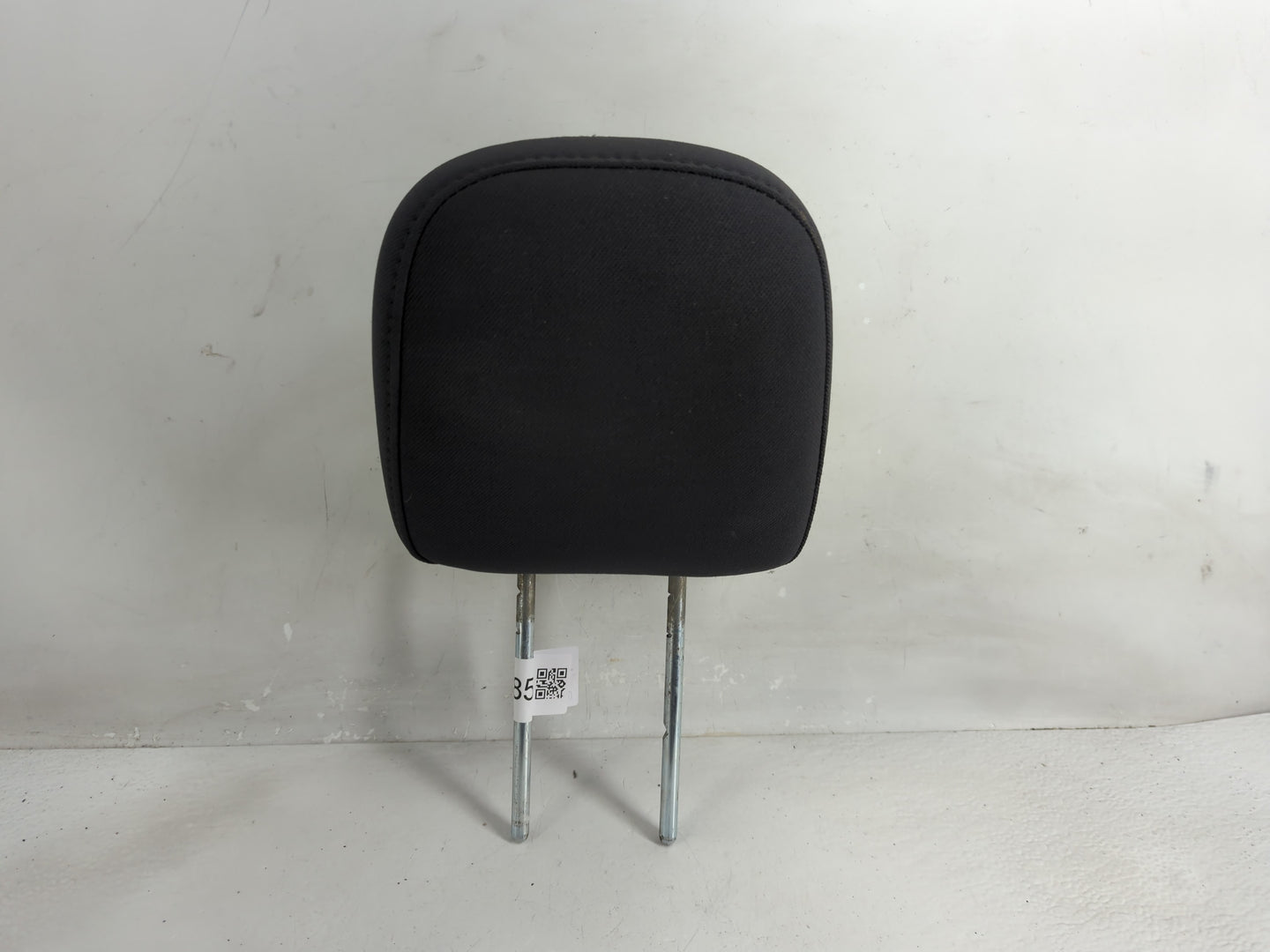 Jeep Liberty Headrest Head Rest Front Driver Passenger Seat Black - Oemusedautoparts1.com