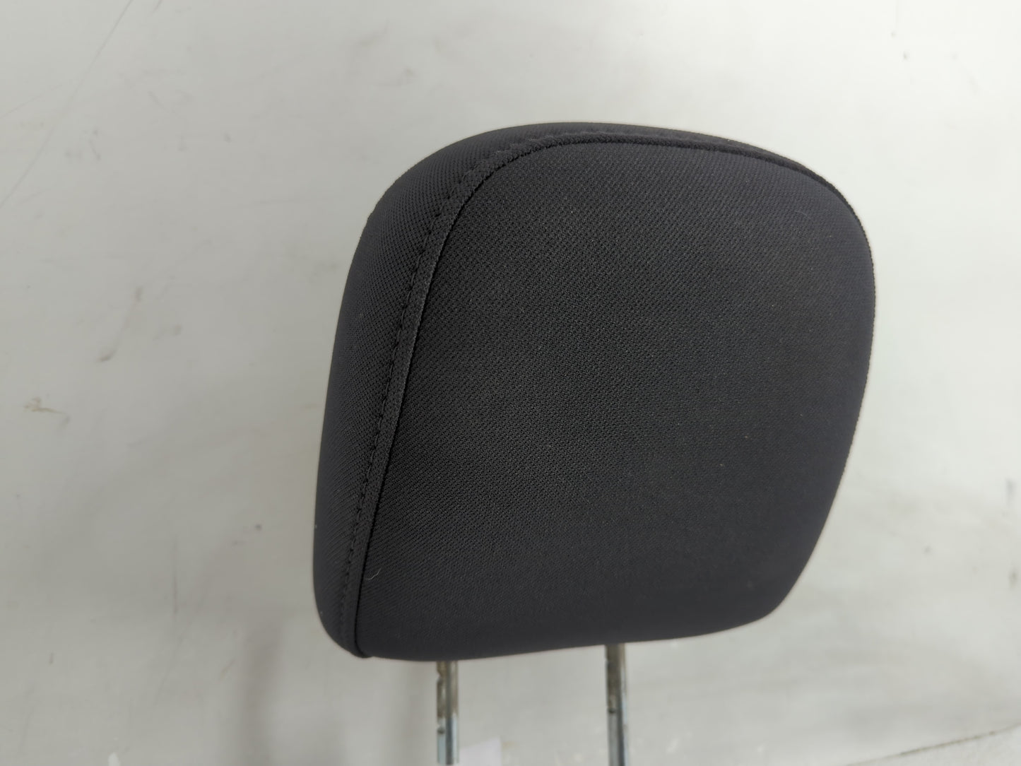 Jeep Liberty Headrest Head Rest Front Driver Passenger Seat Black - Oemusedautoparts1.com