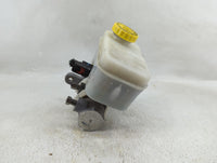2012-2012 Jeep Liberty Brake Master Cylinder 1277641 - Oemusedautoparts1.com