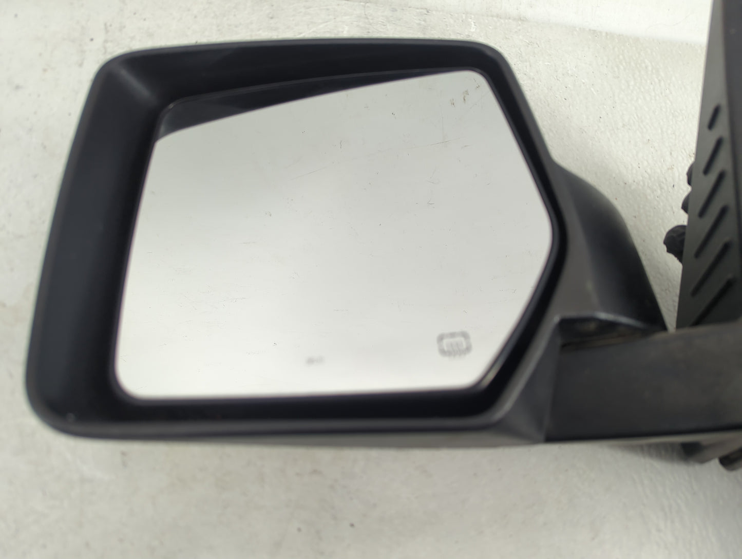 2008-2012 Jeep Liberty Driver Side View Mirror - Left Door Mirror OEM Used - Oemusedautoparts1.com