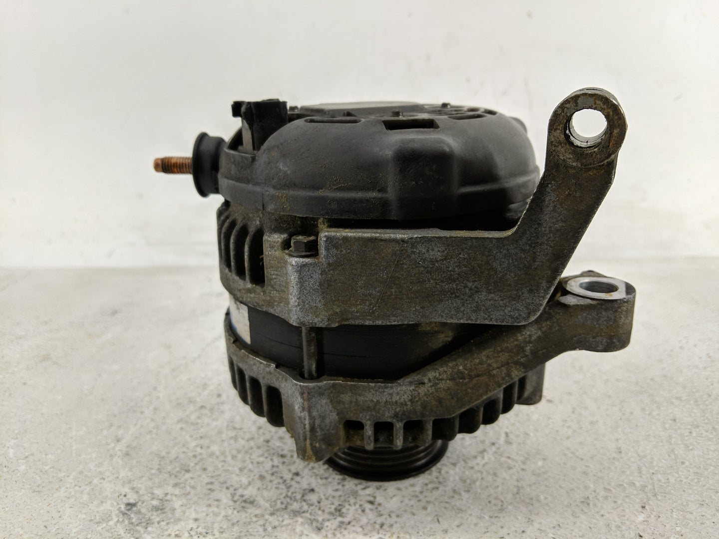 2002-2012 Jeep Liberty Alternator Replacement Generator Charging Assembly Engine OEM Fits OEM Used Auto Parts - Oemusedautop