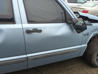 2008-2012 Jeep Liberty Passenger Front Door Oem 1300057 - Oemusedautoparts1.com