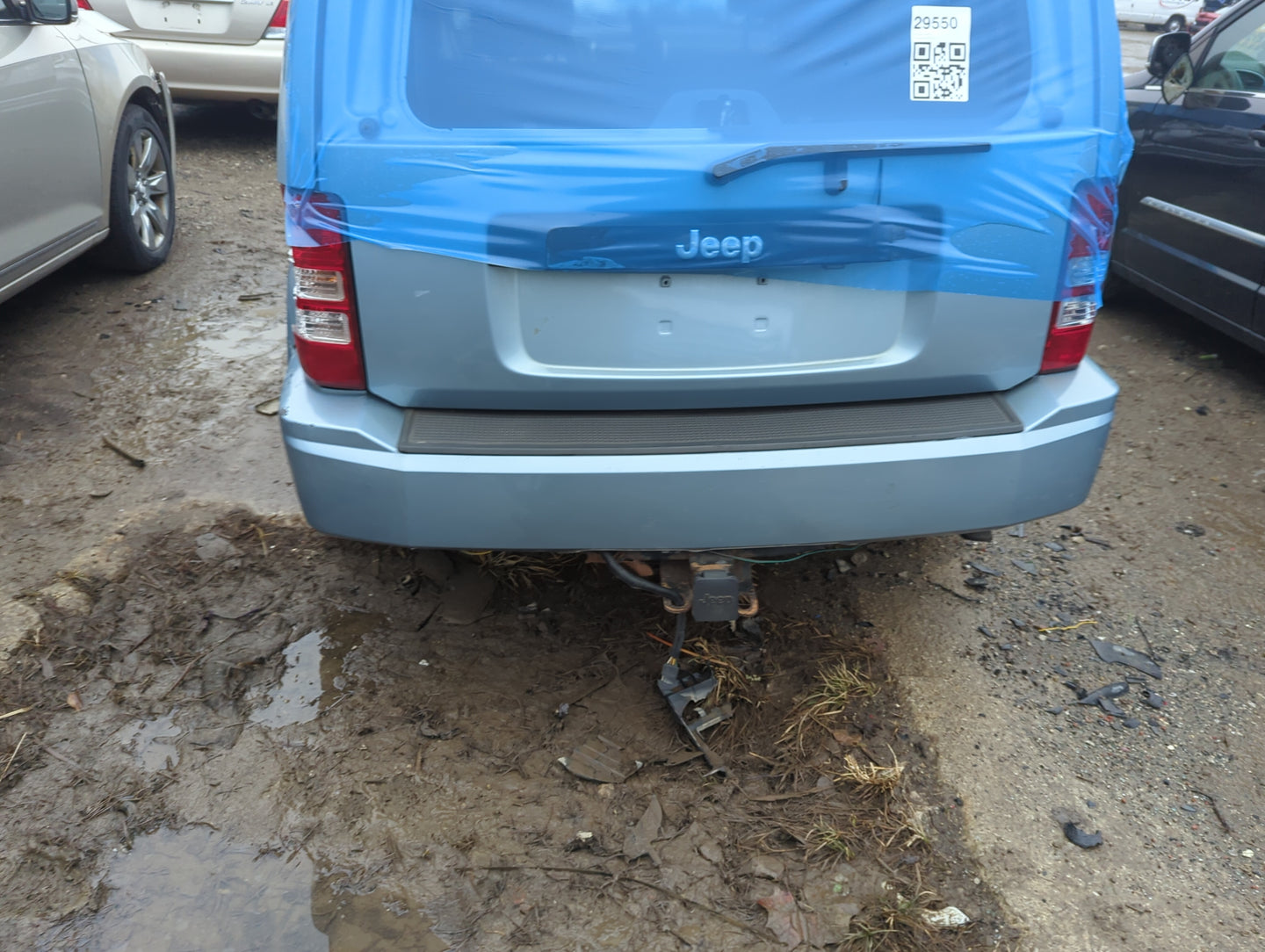 2008-2012 Jeep Liberty Rear Bumper Assembly Oem 1300063 - Oemusedautoparts1.com