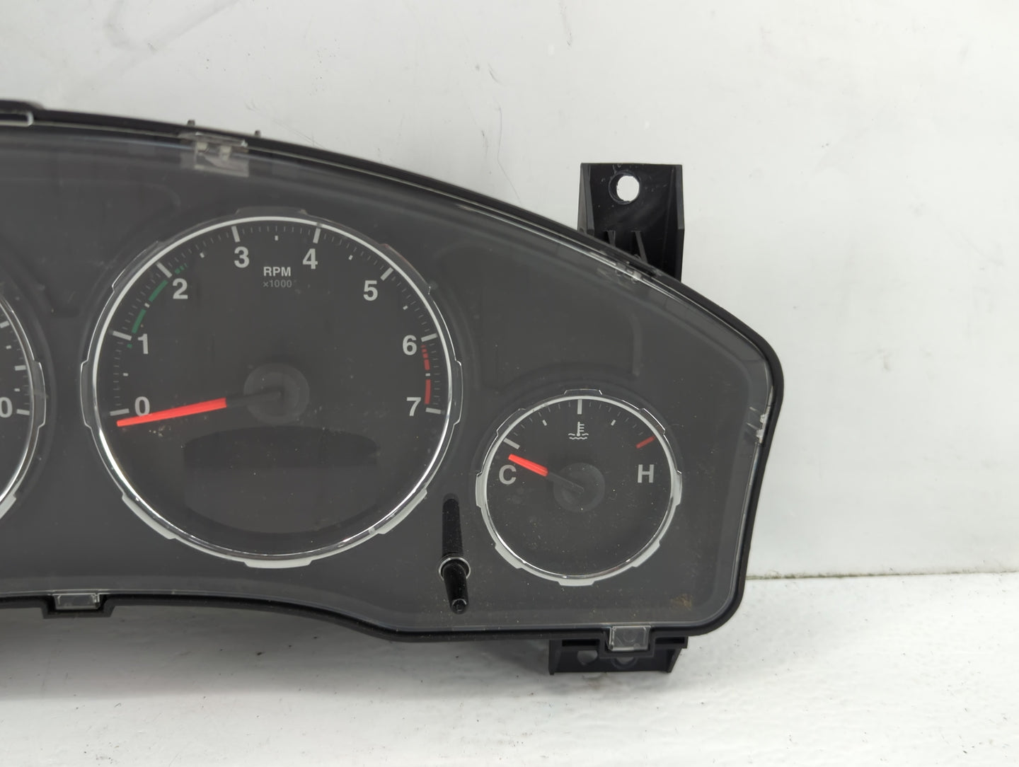 2012 Jeep Liberty Instrument Cluster Speedometer Gauges P/N:05172920AE Fits OEM Used Auto Parts - Oemusedautoparts1.com