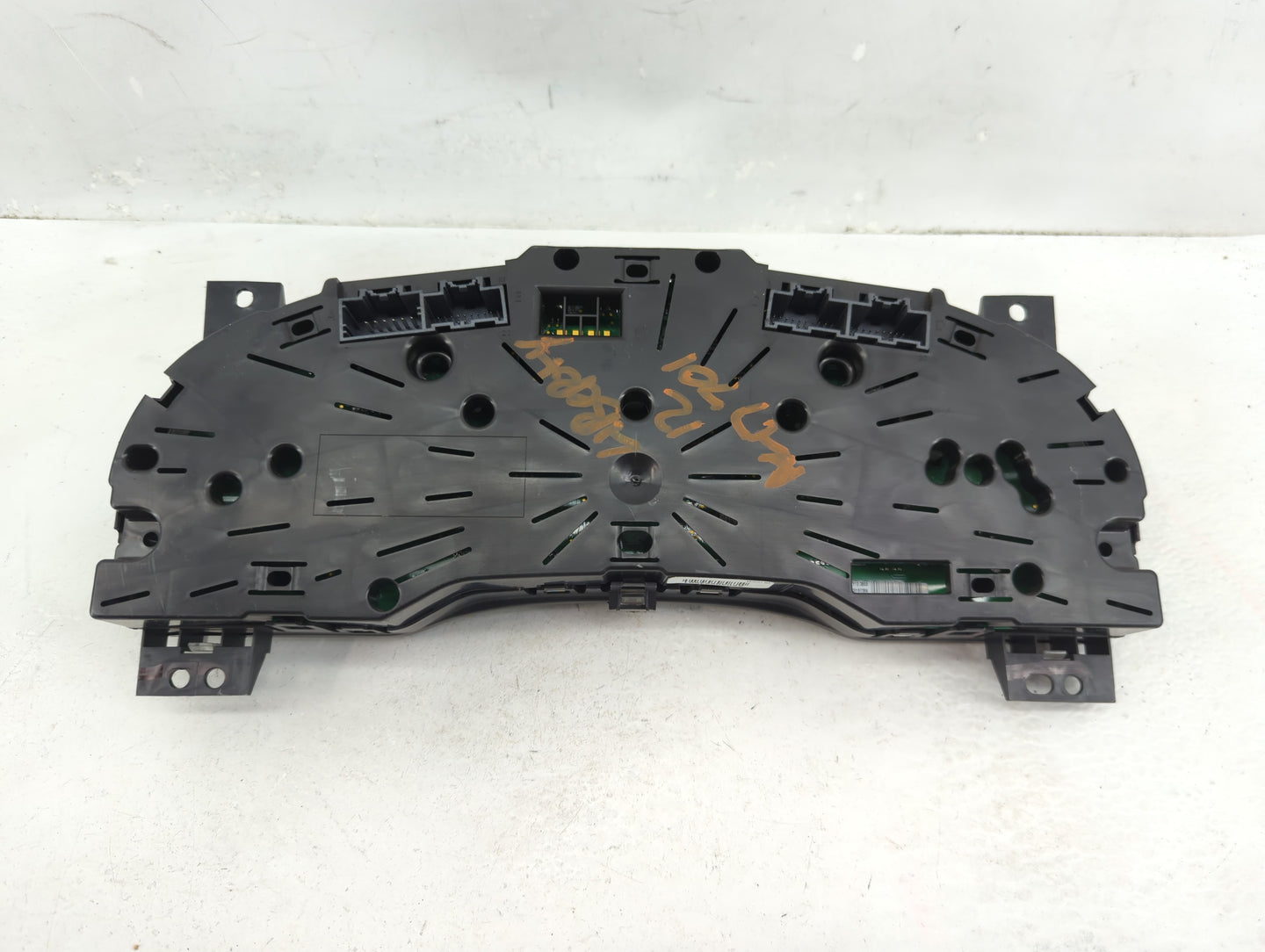 2012 Jeep Liberty Instrument Cluster Speedometer Gauges P/N:05172920AE Fits OEM Used Auto Parts - Oemusedautoparts1.com