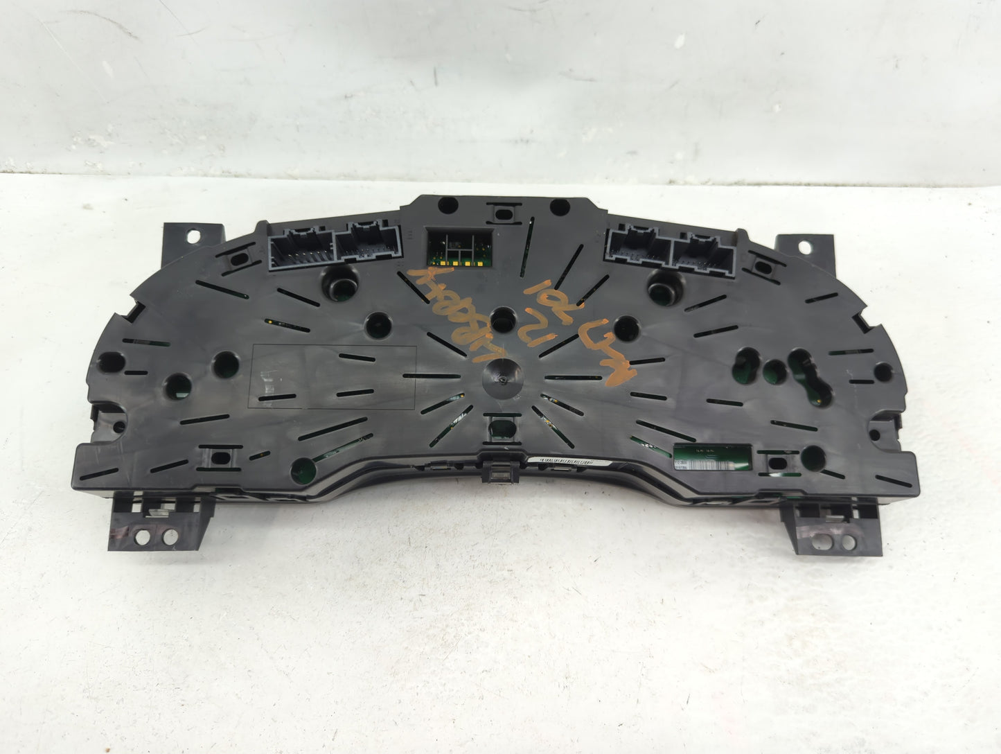 2012 Jeep Liberty Instrument Cluster Speedometer Gauges P/N:05172920AE Fits OEM Used Auto Parts - Oemusedautoparts1.com