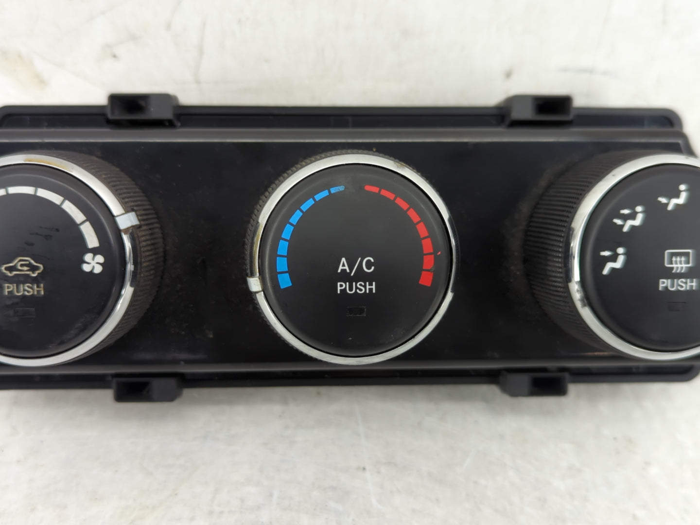 2010-2012 Jeep Liberty Climate Control Module Temperature AC/Heater Replacement P/N:55111943AE Fits Fits 2010 2011 2012 OEM 