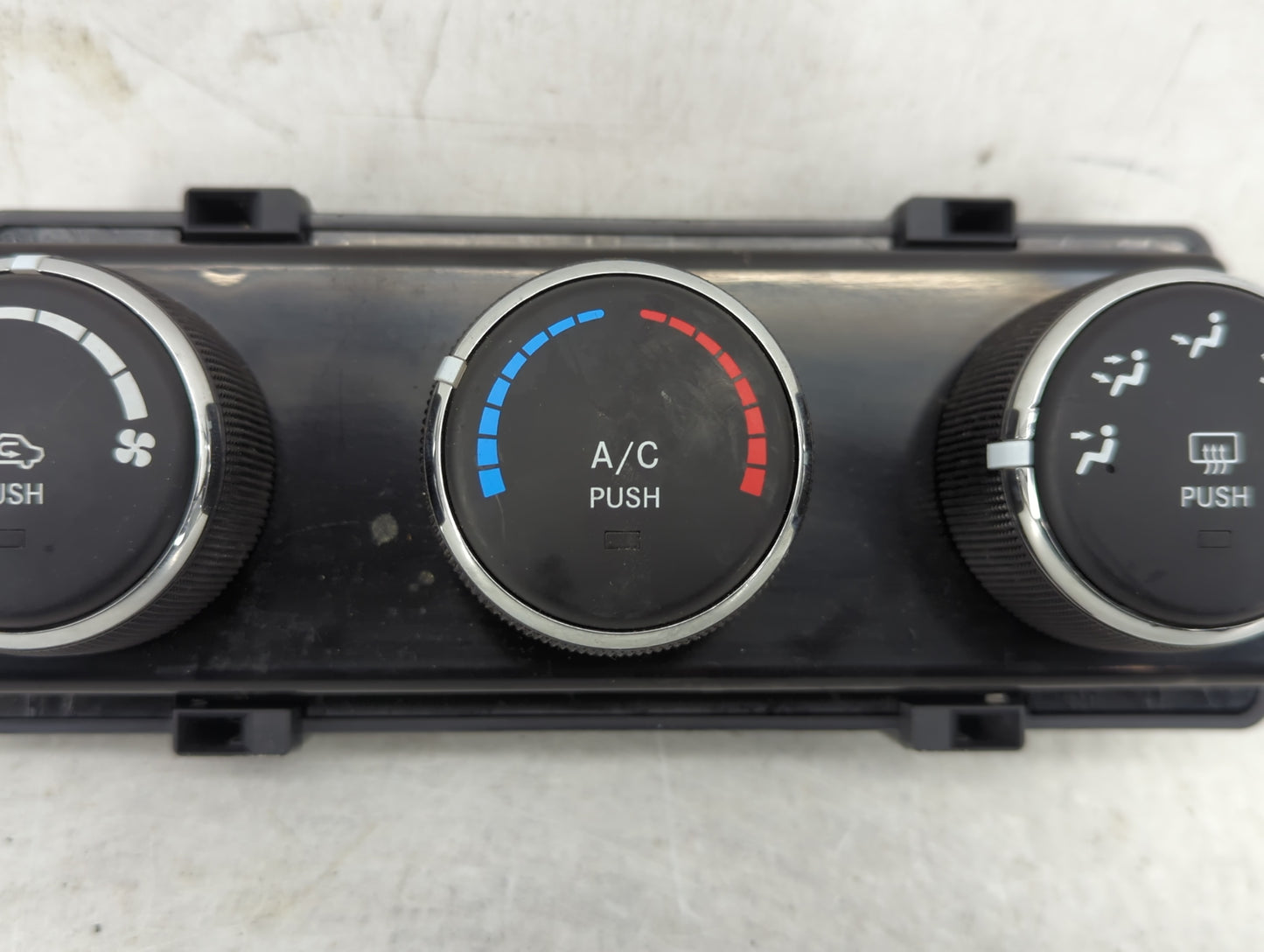 2010-2012 Jeep Liberty Climate Control Module Temperature AC/Heater Replacement P/N:P55111943AE Fits Fits 2010 2011 2012 OEM