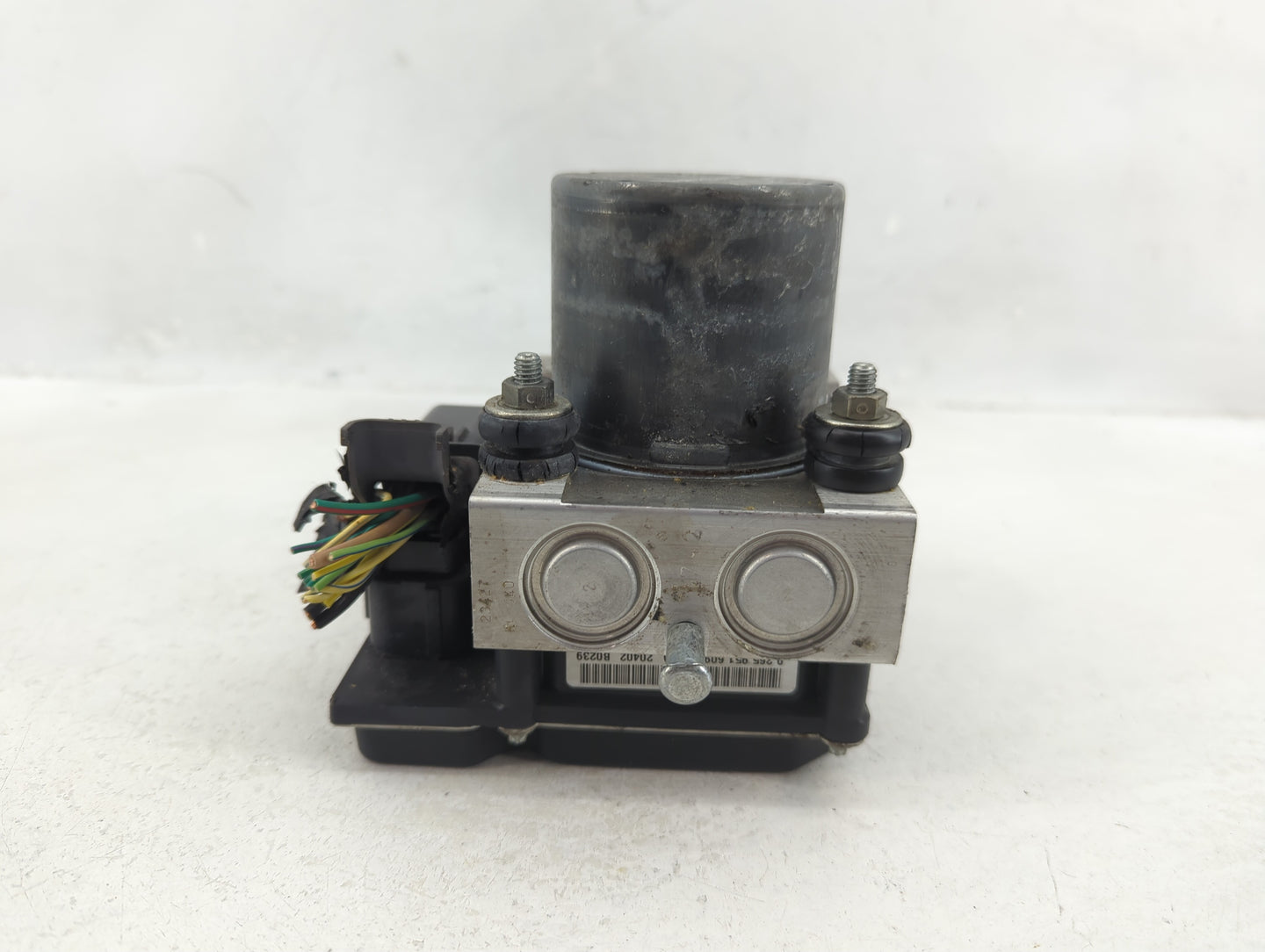 2012 Jeep Liberty ABS Pump Control Module Replacement P/N:05154233AB Fits OEM Used Auto Parts - Oemusedautoparts1.com