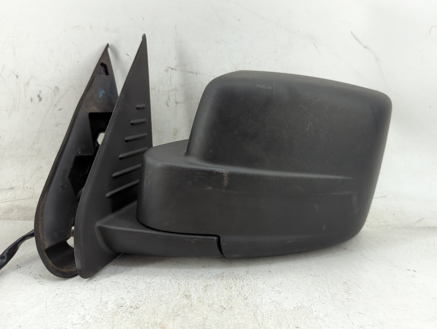 2008-2012 Jeep Liberty Driver Side View Mirror - Left Door Mirror OEM Used - Oemusedautoparts1.com