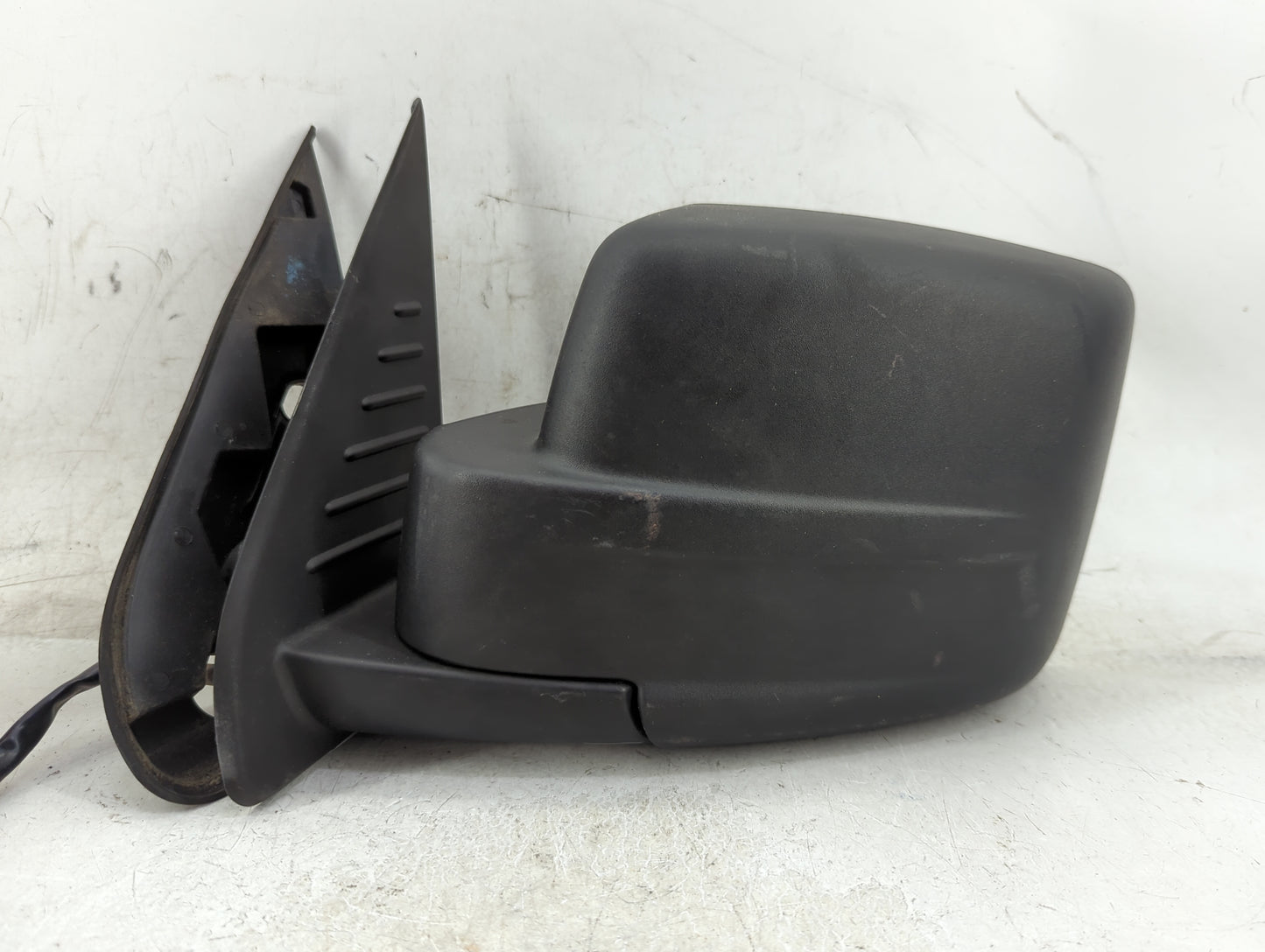 2008-2012 Jeep Liberty Driver Side View Mirror - Left Door Mirror OEM Used - Oemusedautoparts1.com