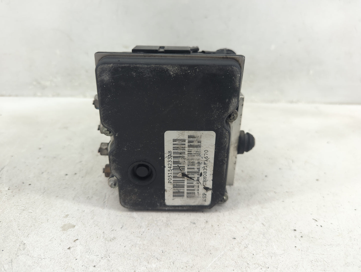 2012 Jeep Liberty ABS Pump Control Module Replacement P/N:P05154233AB Fits OEM Used Auto Parts - Oemusedautoparts1.com