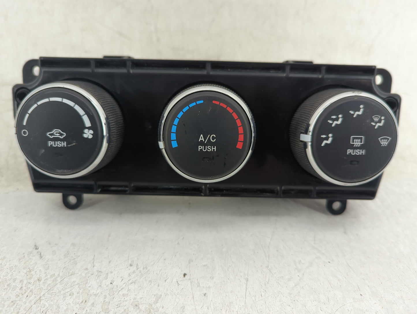 2010-2012 Jeep Liberty Climate Control Module Temperature AC/Heater Replacement P/N:P55111943AE Fits Fits 2010 2011 2012 OEM