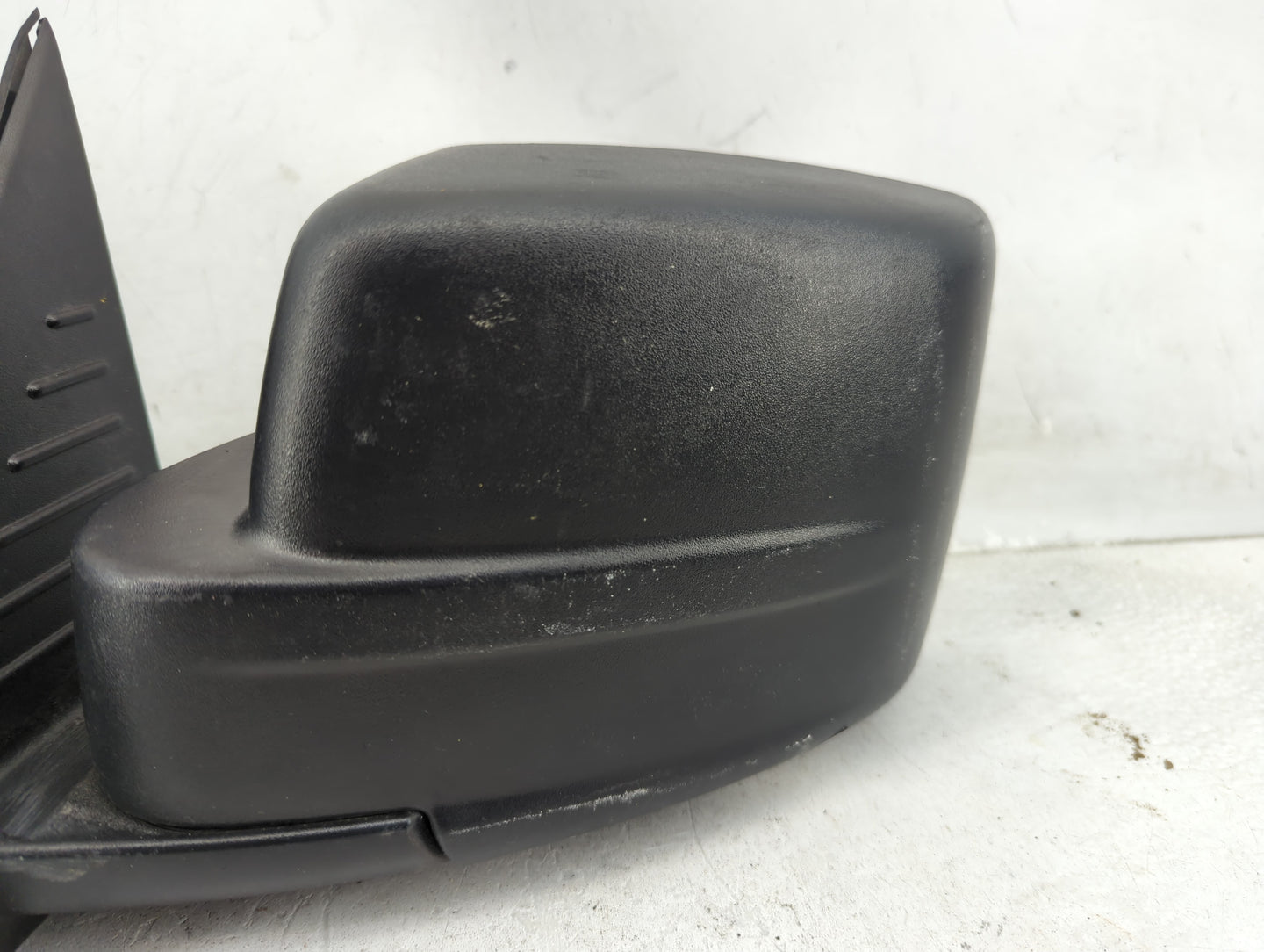 2008-2012 Jeep Liberty Driver Side View Mirror - Left Door Mirror OEM Used - Oemusedautoparts1.com