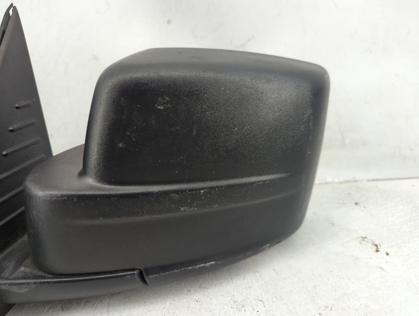 2008-2012 Jeep Liberty Driver Side View Mirror - Left Door Mirror OEM Used - Oemusedautoparts1.com