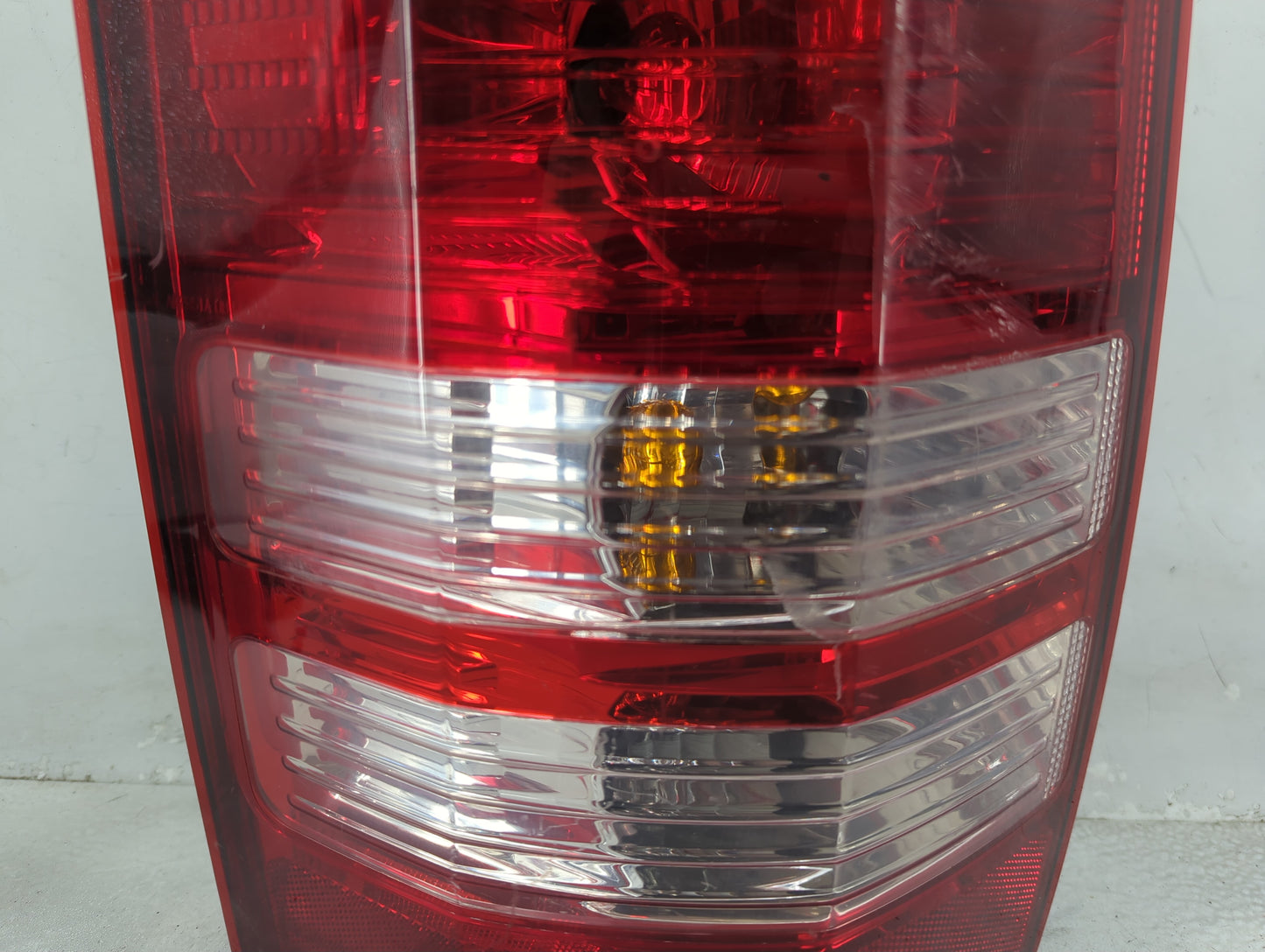 2008-2012 Jeep Liberty Tail Light Assembly Driver Left OEM Fits Fits 2008 2009 2010 2011 2012 OEM Used Auto Parts - Oemuseda