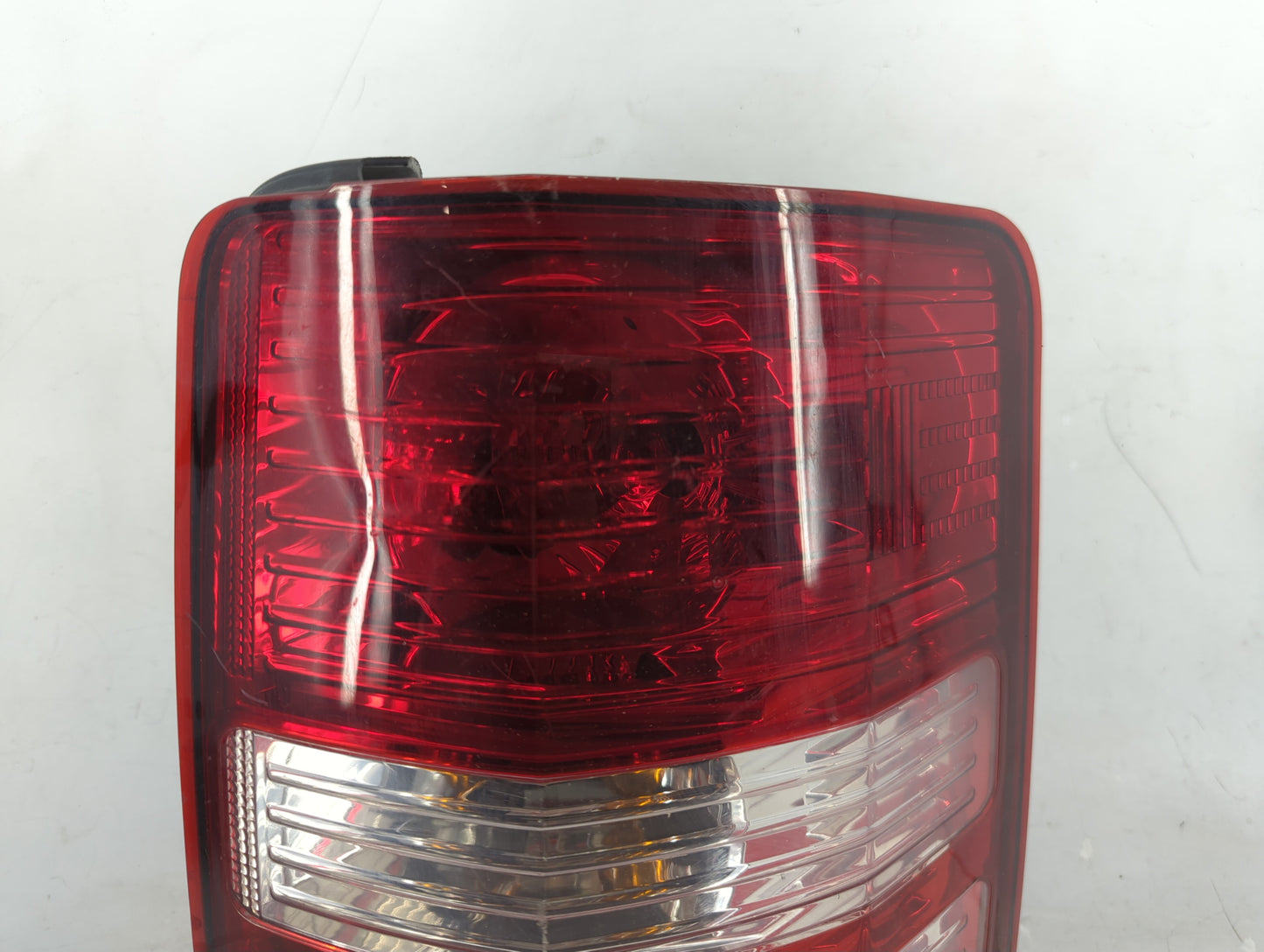 2008-2012 Jeep Liberty Tail Light Assembly Passenger Right OEM P/N:55157346AC Fits Fits 2008 2009 2010 2011 2012 OEM Used Au